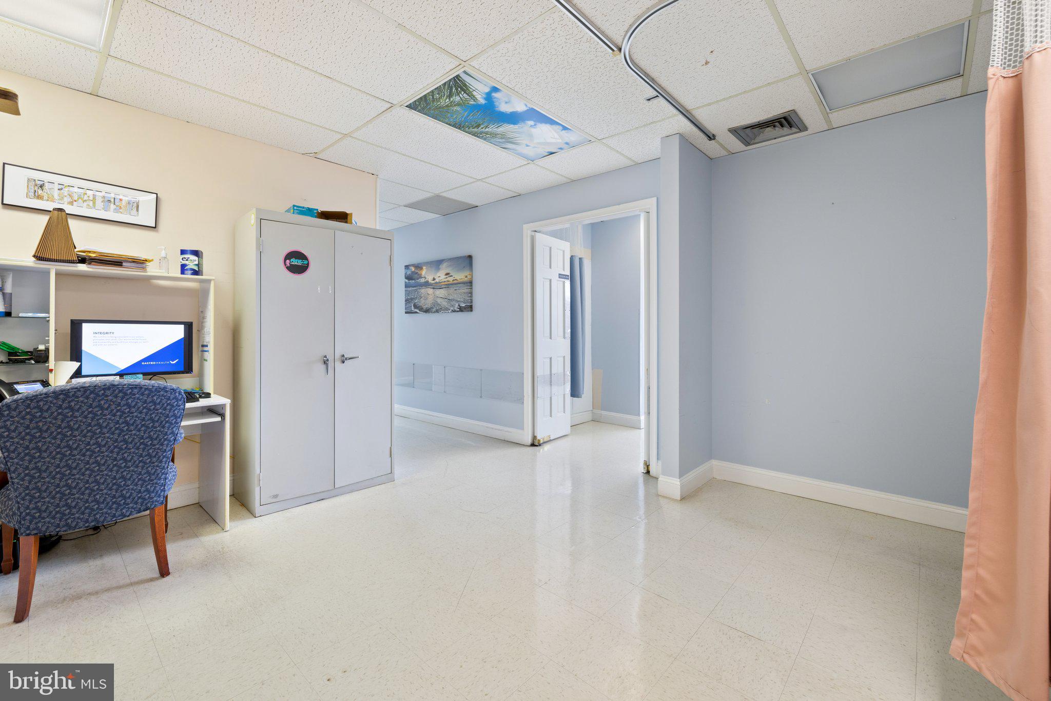 SHERWOOD HALL MED CENT - Commercial Sale