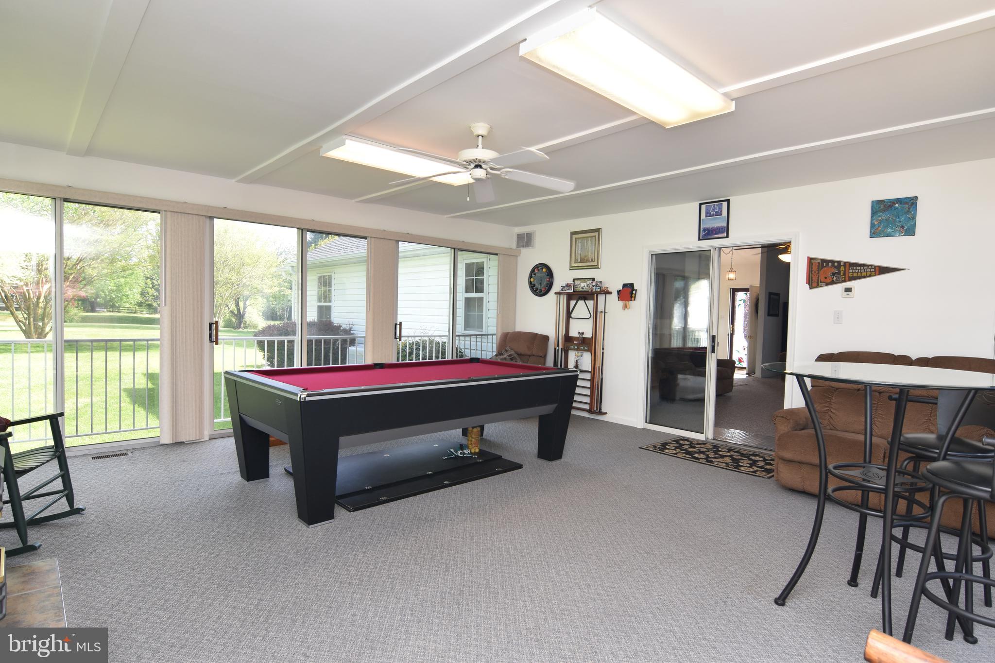 HILLS CORNER ESTATES - Residential