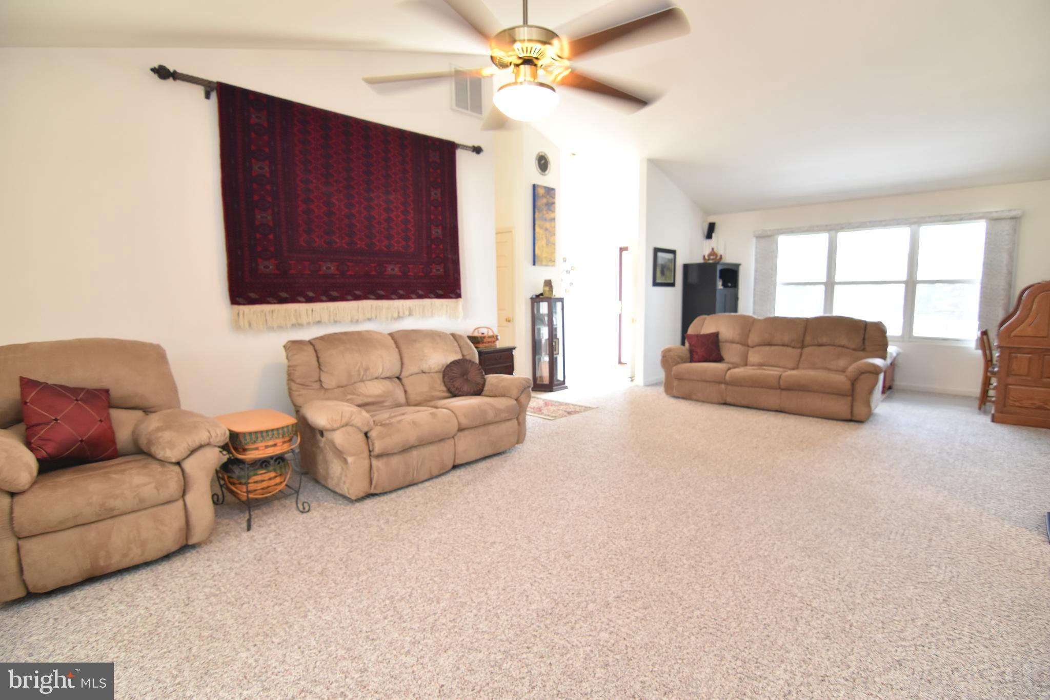 HILLS CORNER ESTATES - Residential