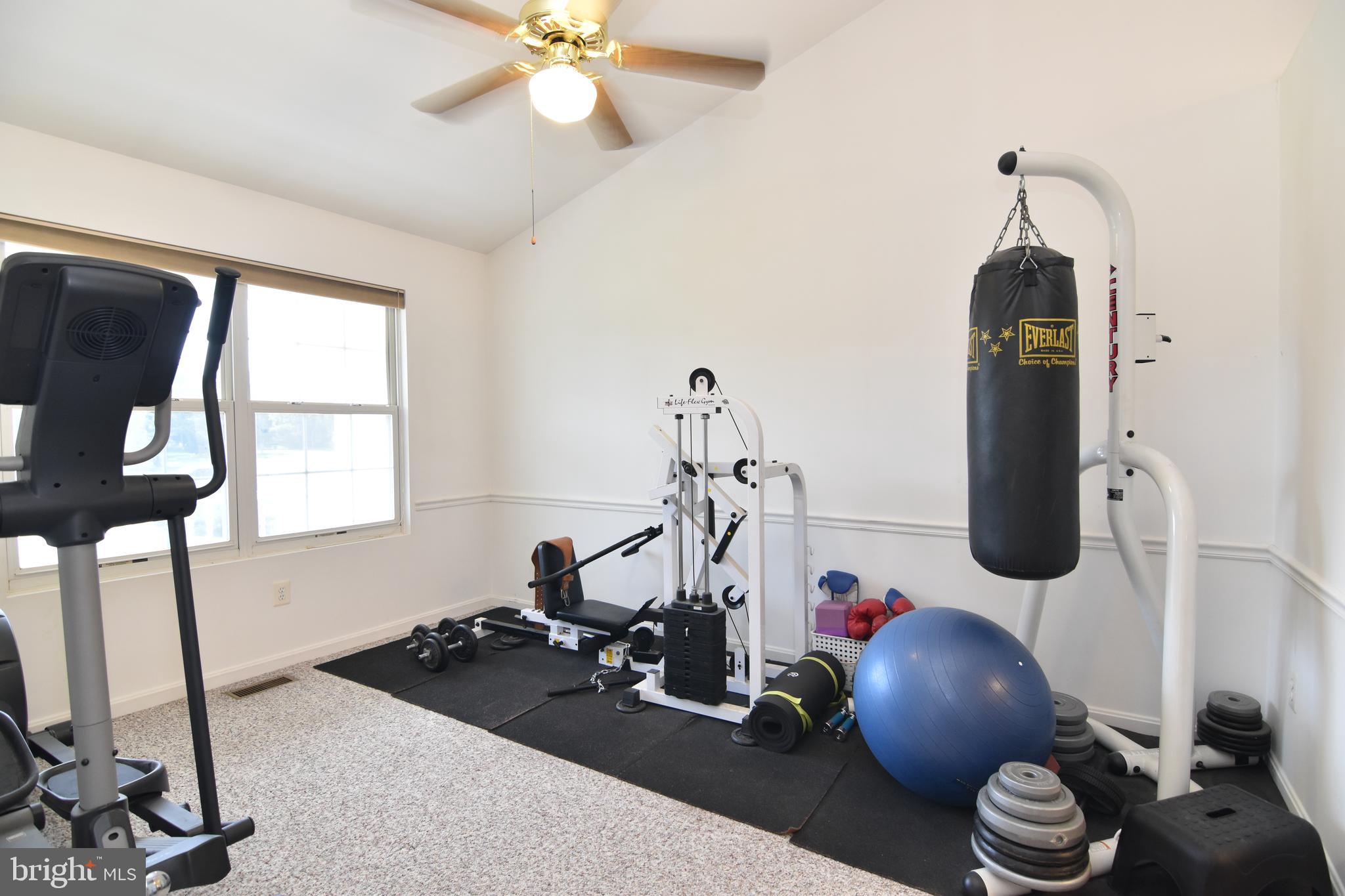 HILLS CORNER ESTATES - Residential