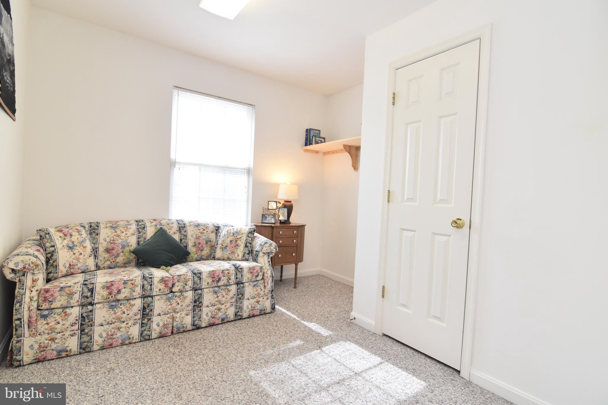 HILLS CORNER ESTATES - Residential