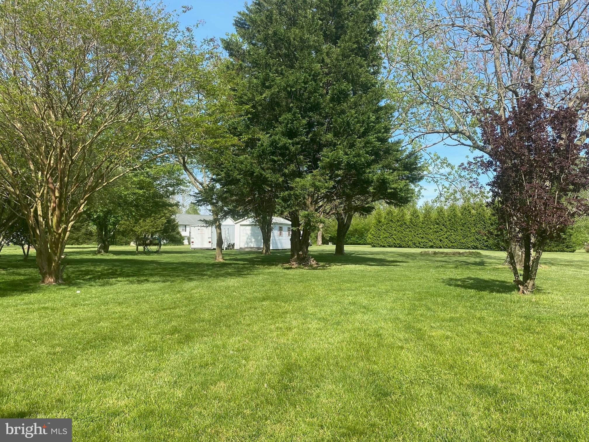 HILLS CORNER ESTATES - Residential