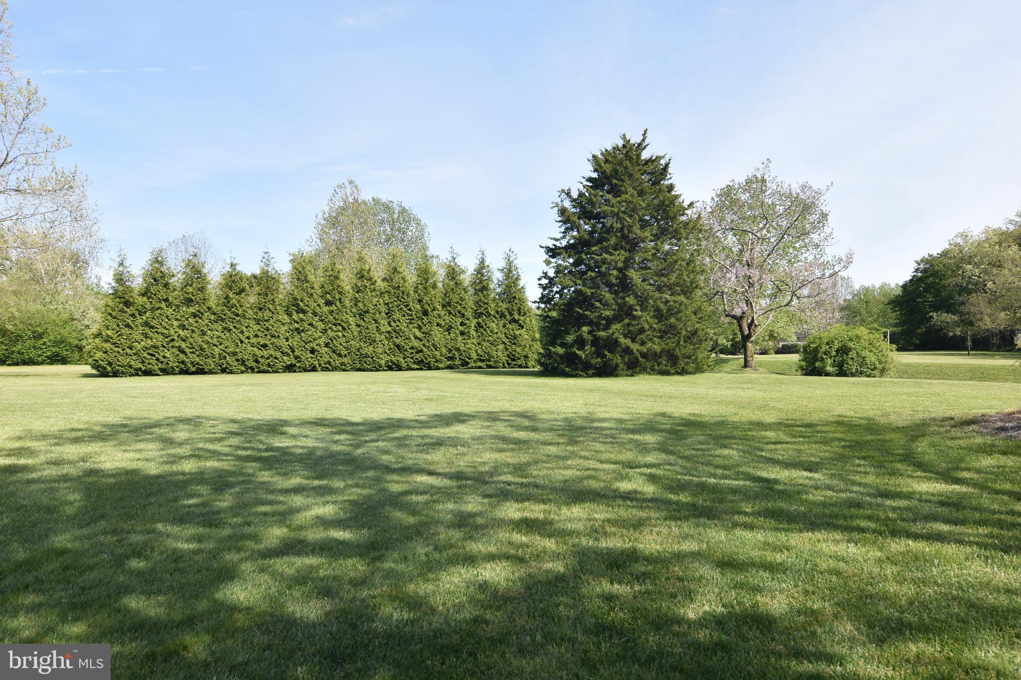 HILLS CORNER ESTATES - Residential