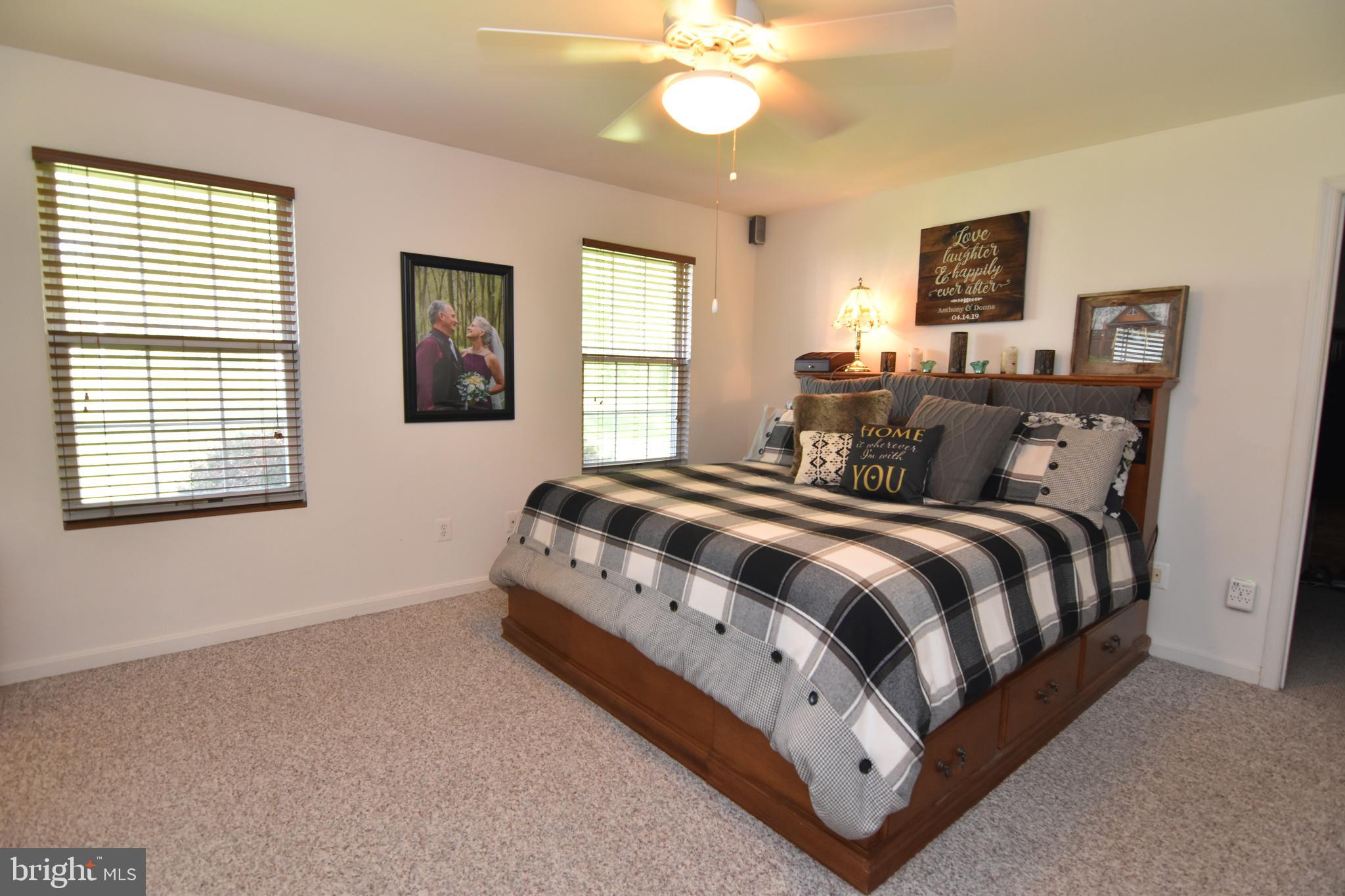 HILLS CORNER ESTATES - Residential