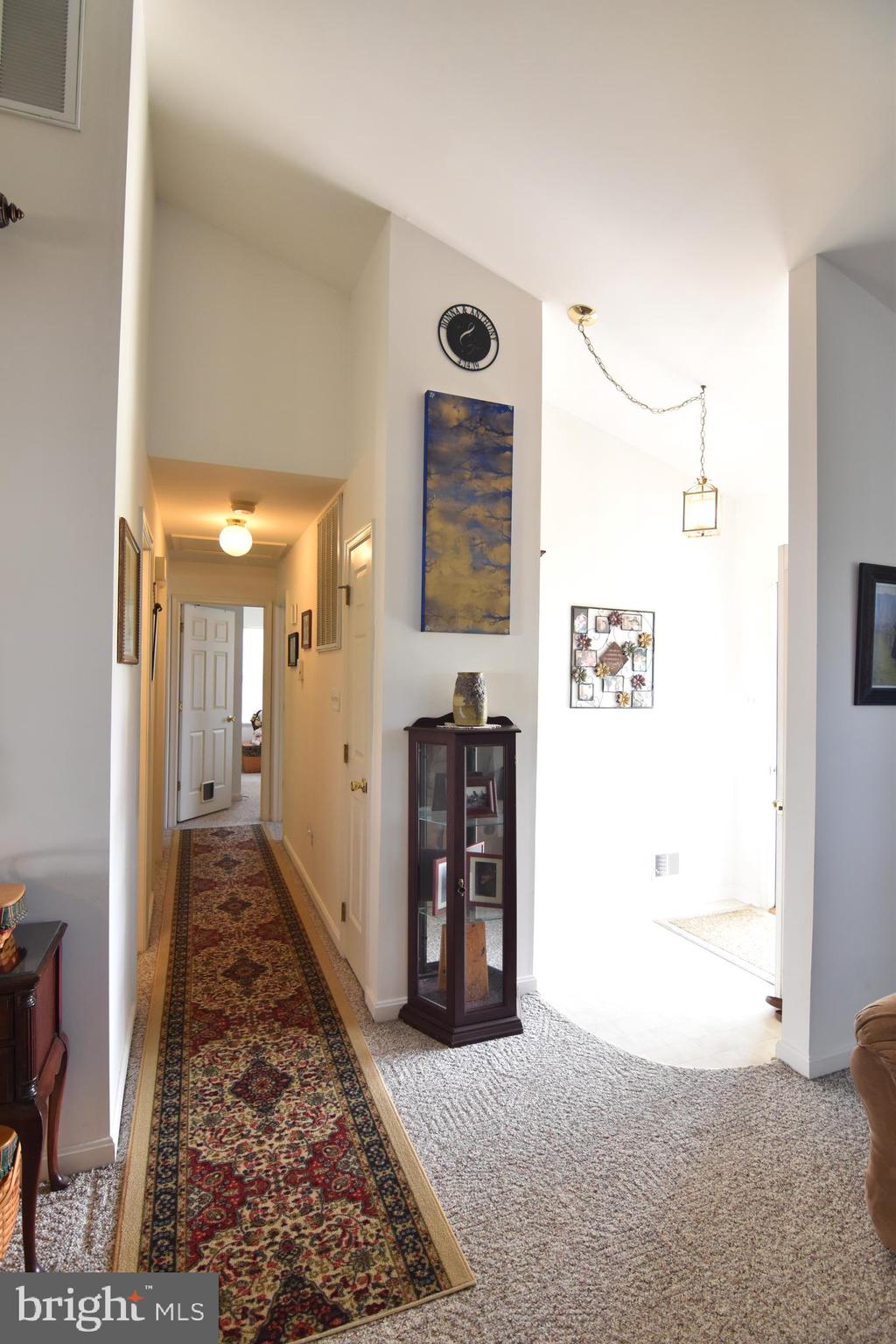 HILLS CORNER ESTATES - Residential