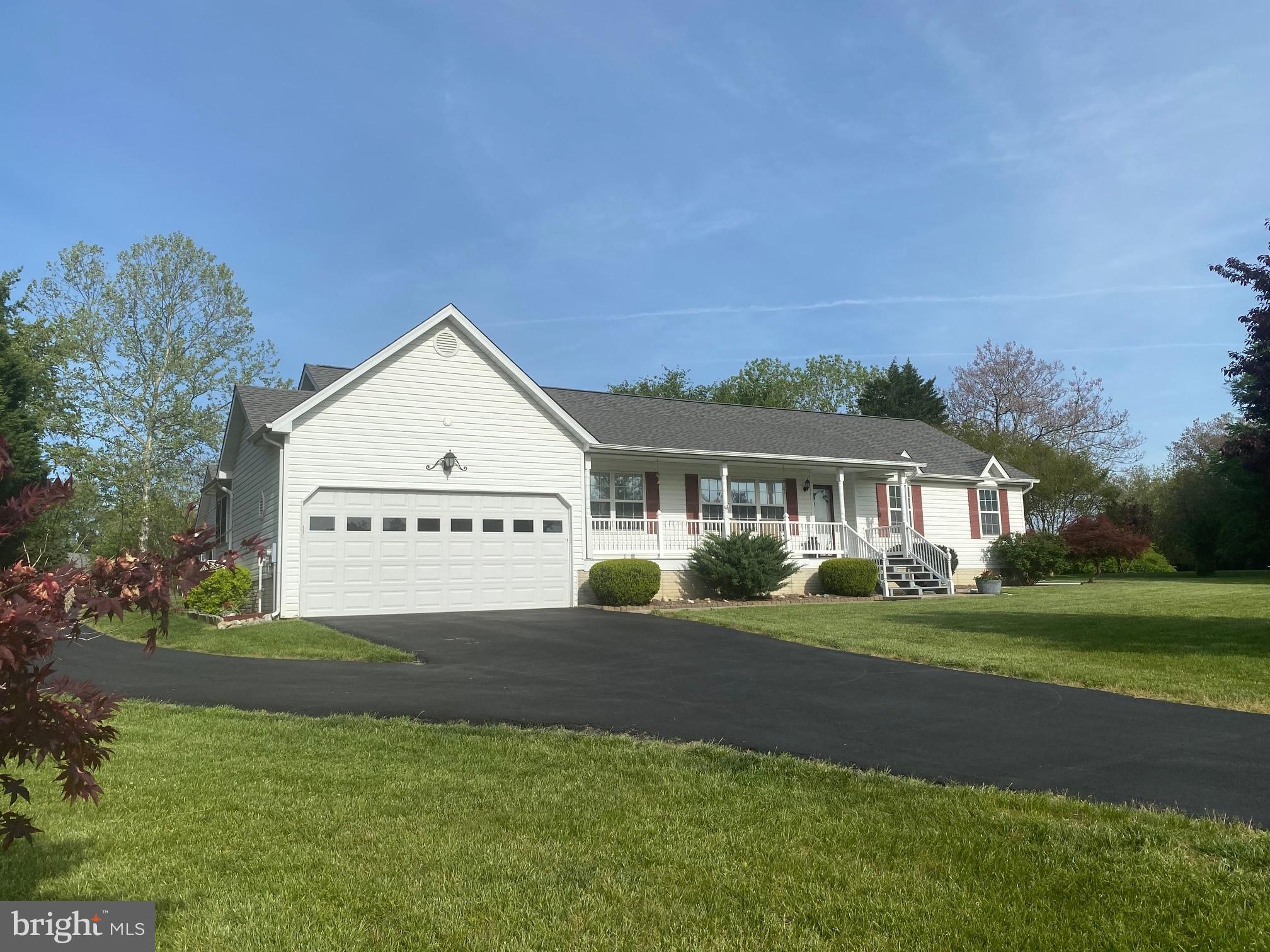 HILLS CORNER ESTATES - Residential