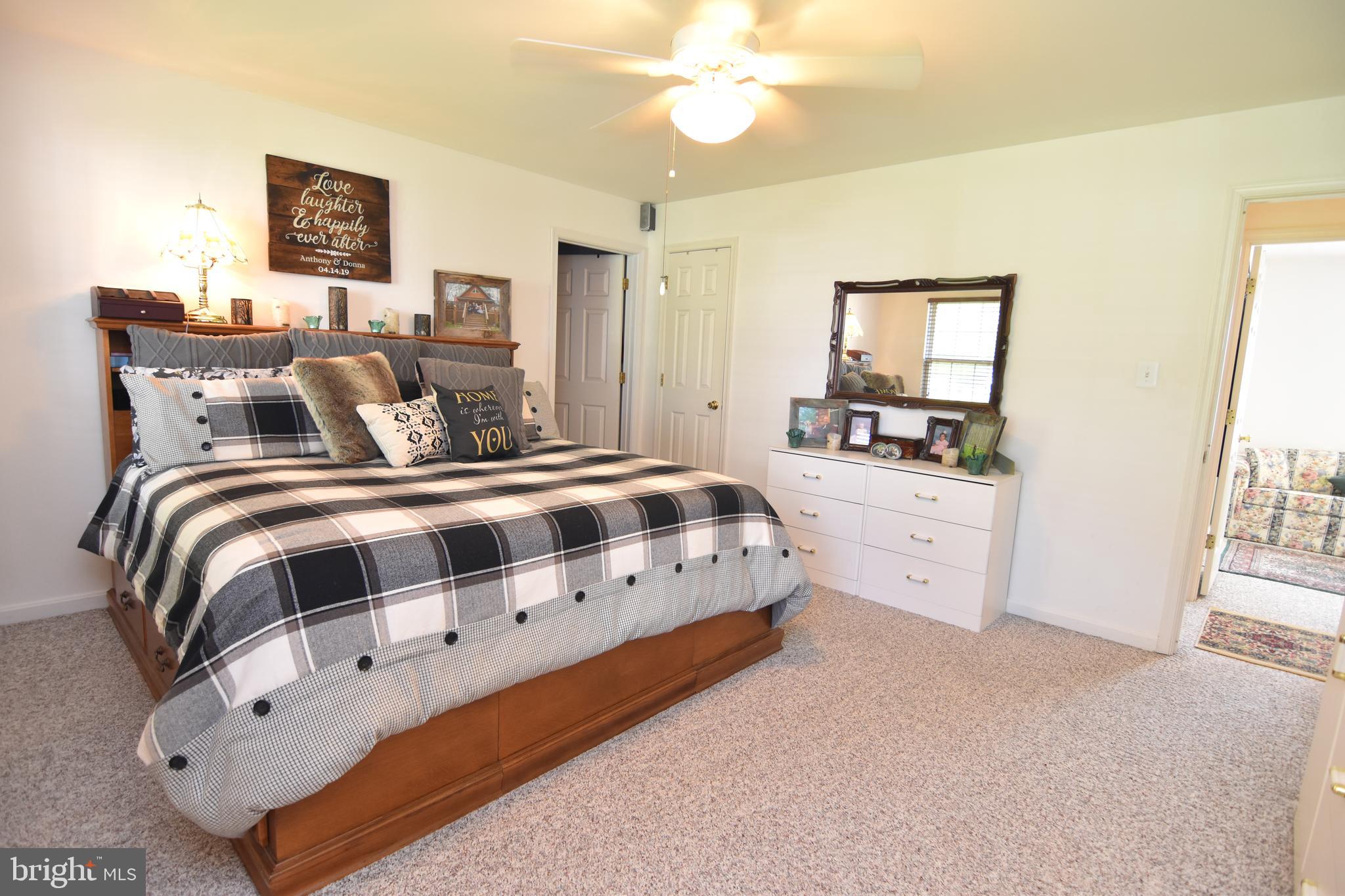 HILLS CORNER ESTATES - Residential