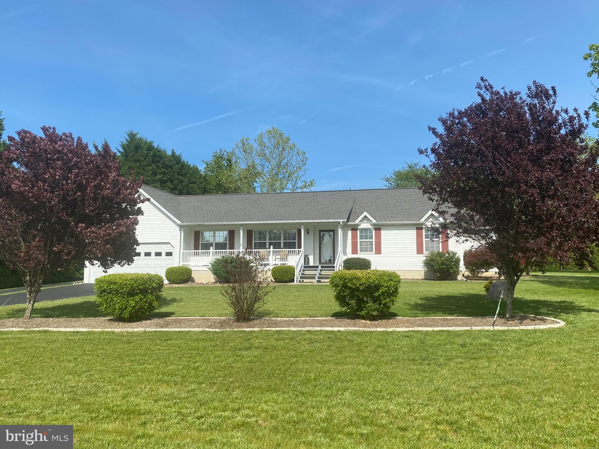 HILLS CORNER ESTATES - Residential