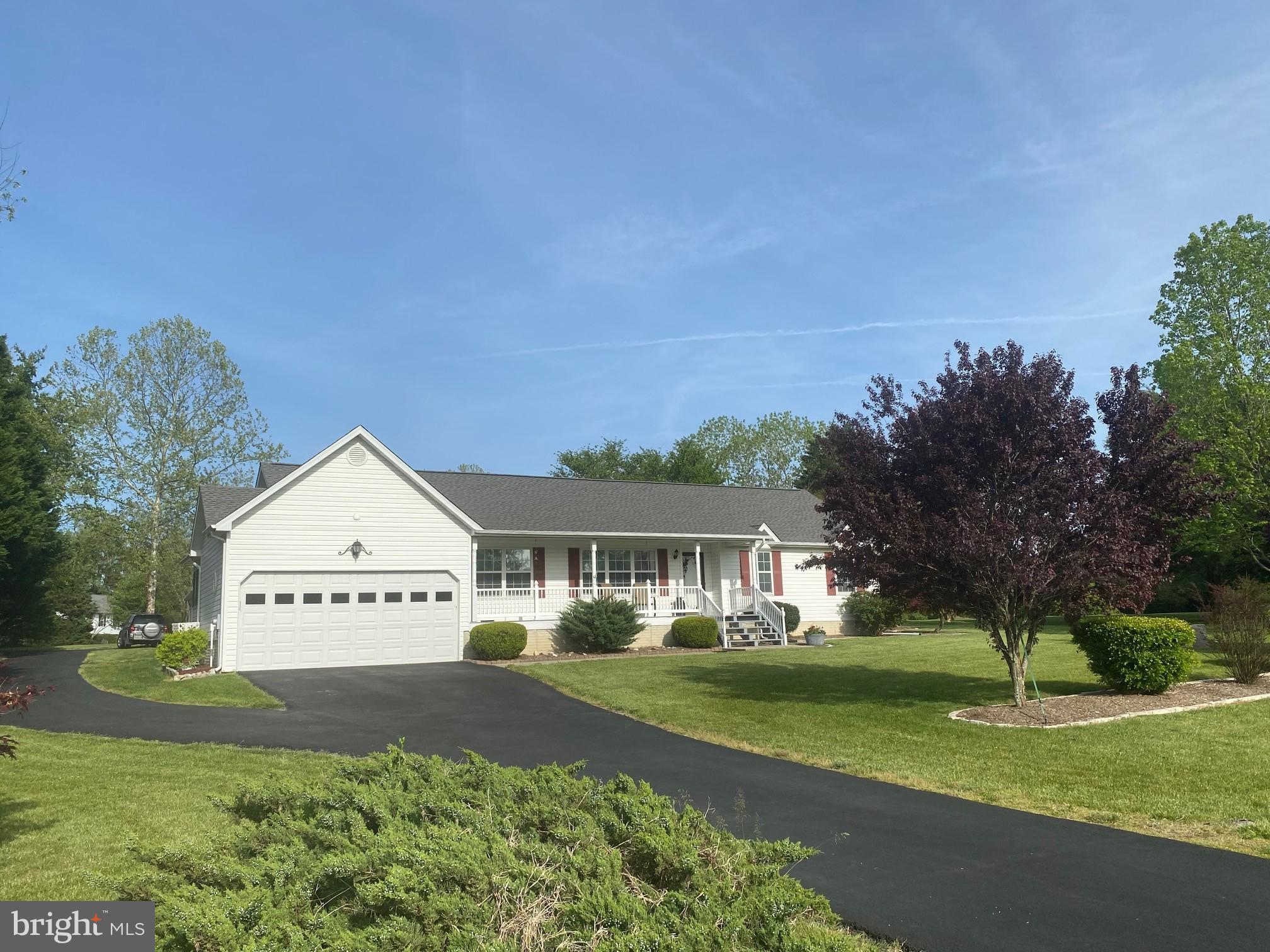 HILLS CORNER ESTATES - Residential