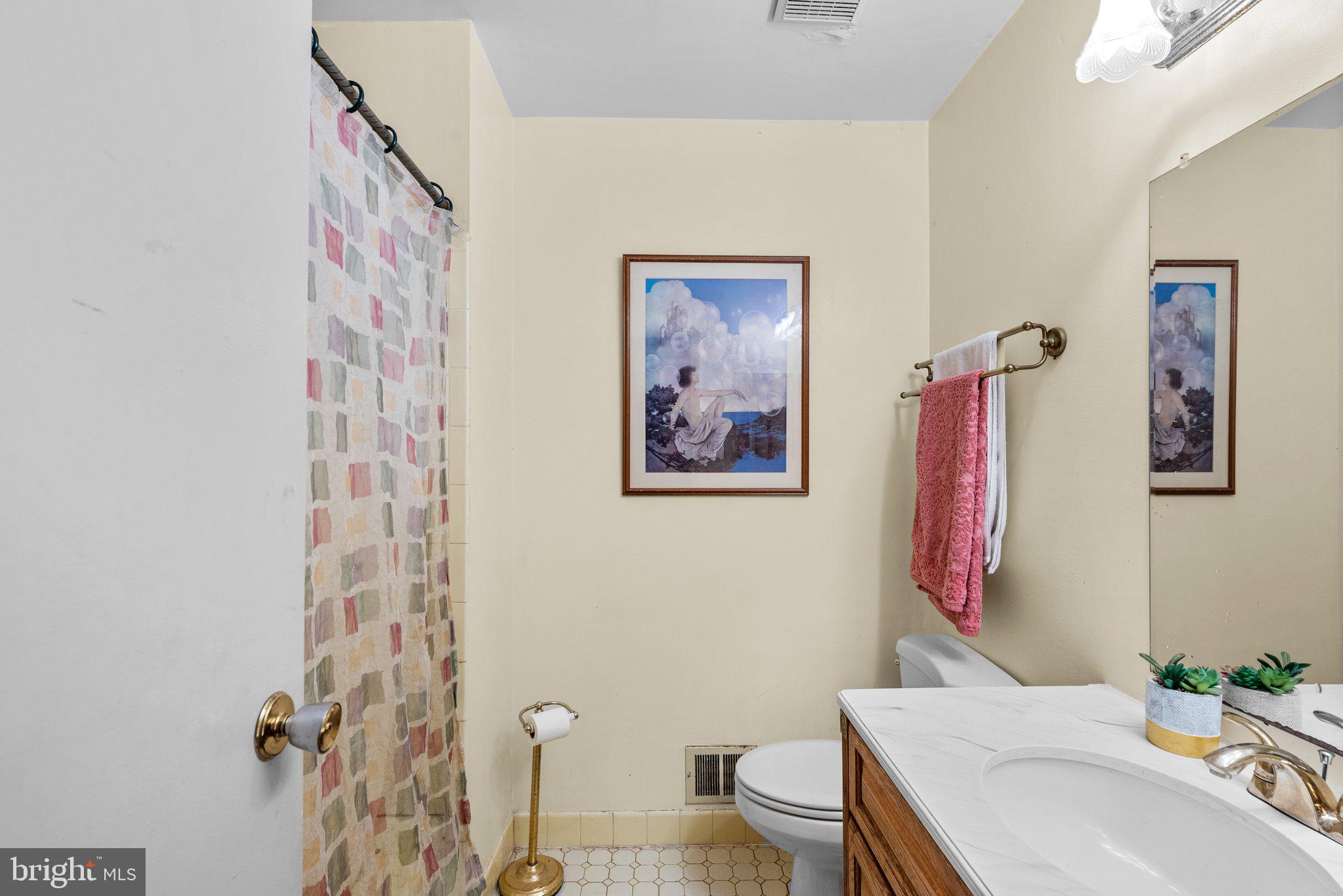 MANOR WOODS - Residential