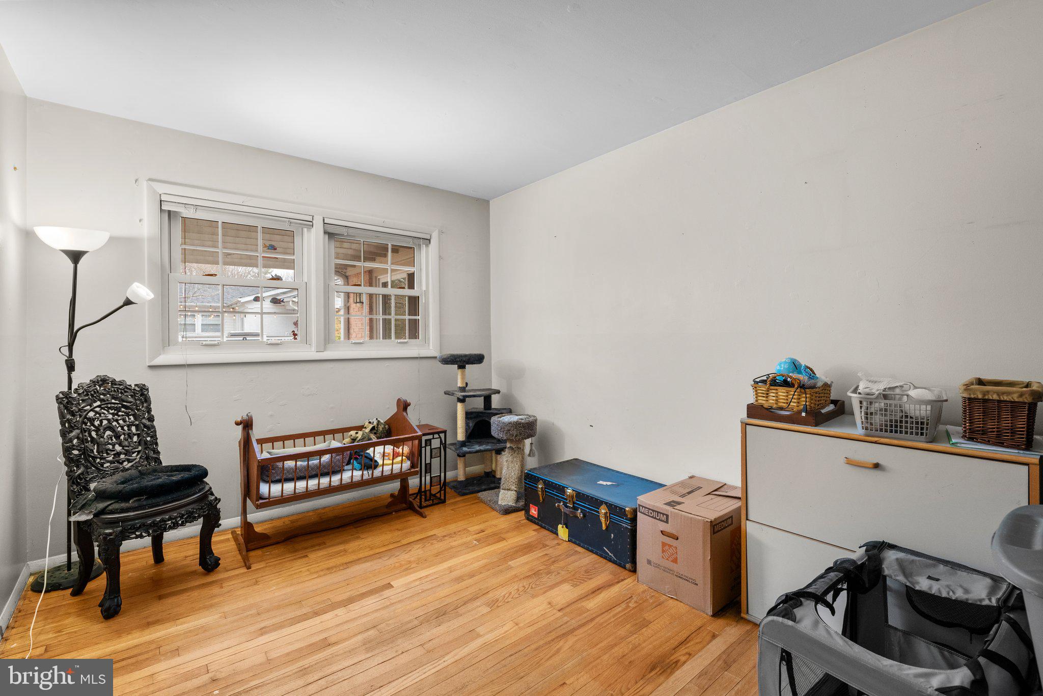 MANOR WOODS - Residential