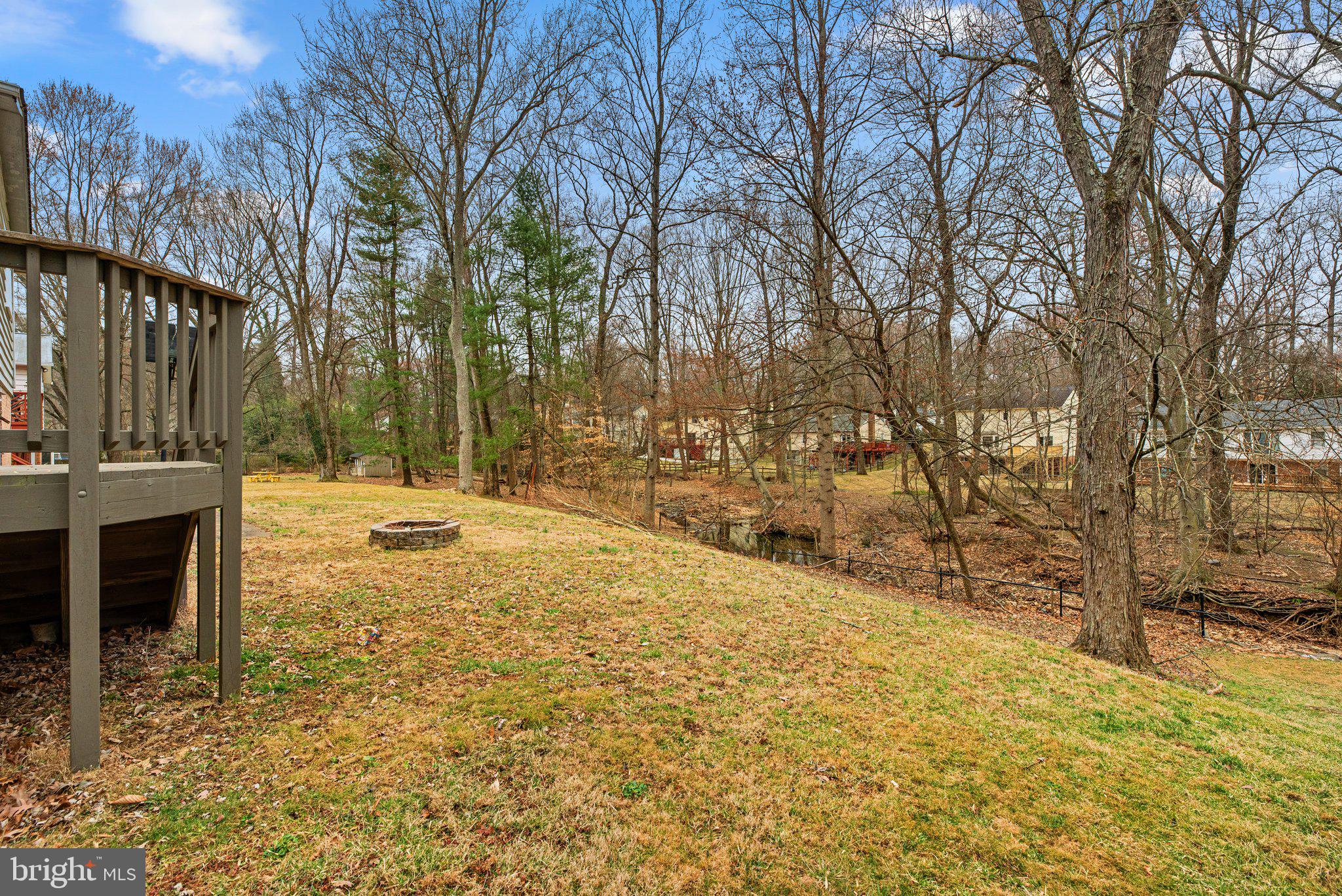 MANOR WOODS - Residential