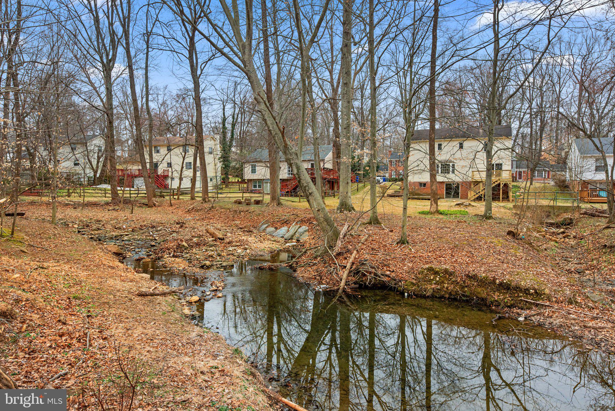 MANOR WOODS - Residential