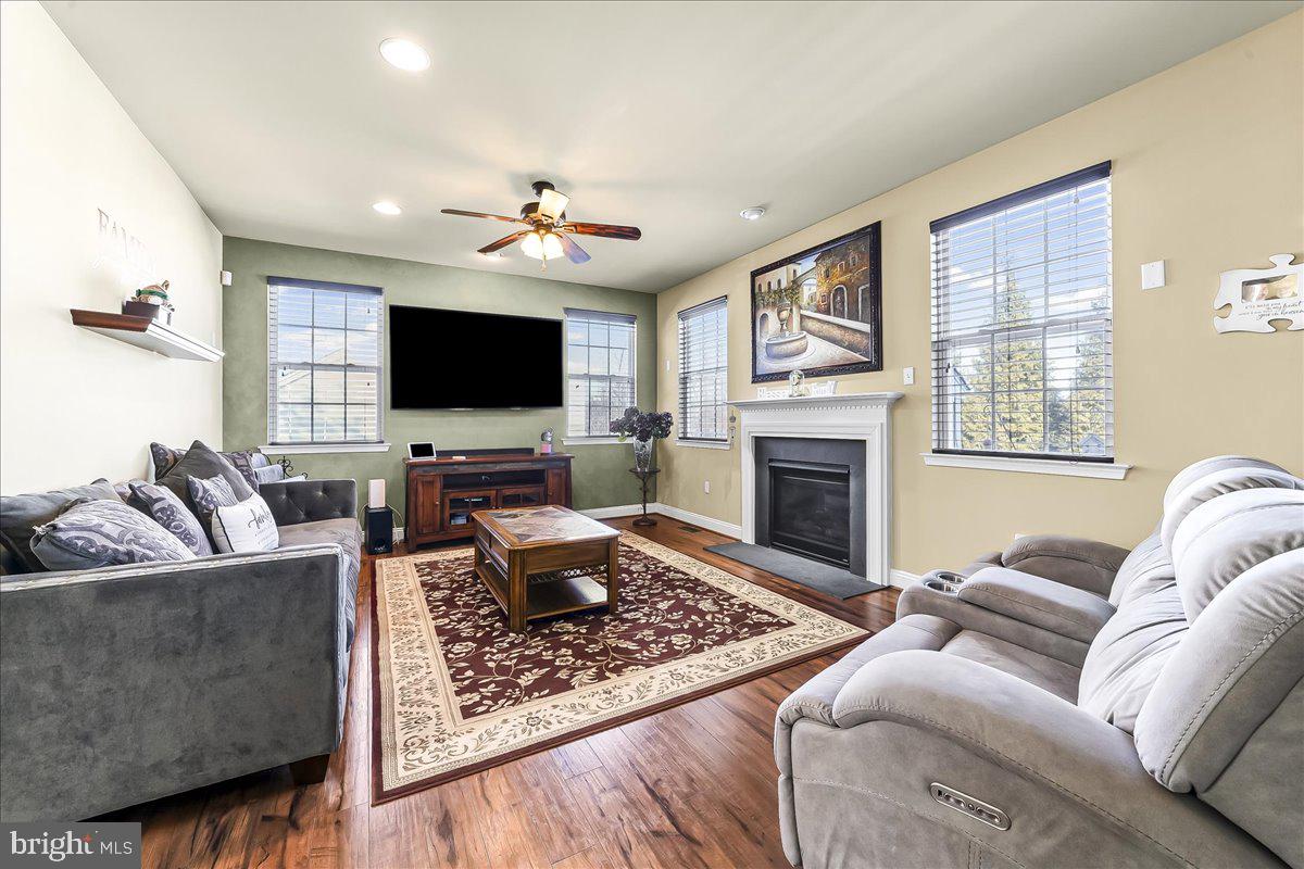 RESERVE AT BAILEY ST - Residential