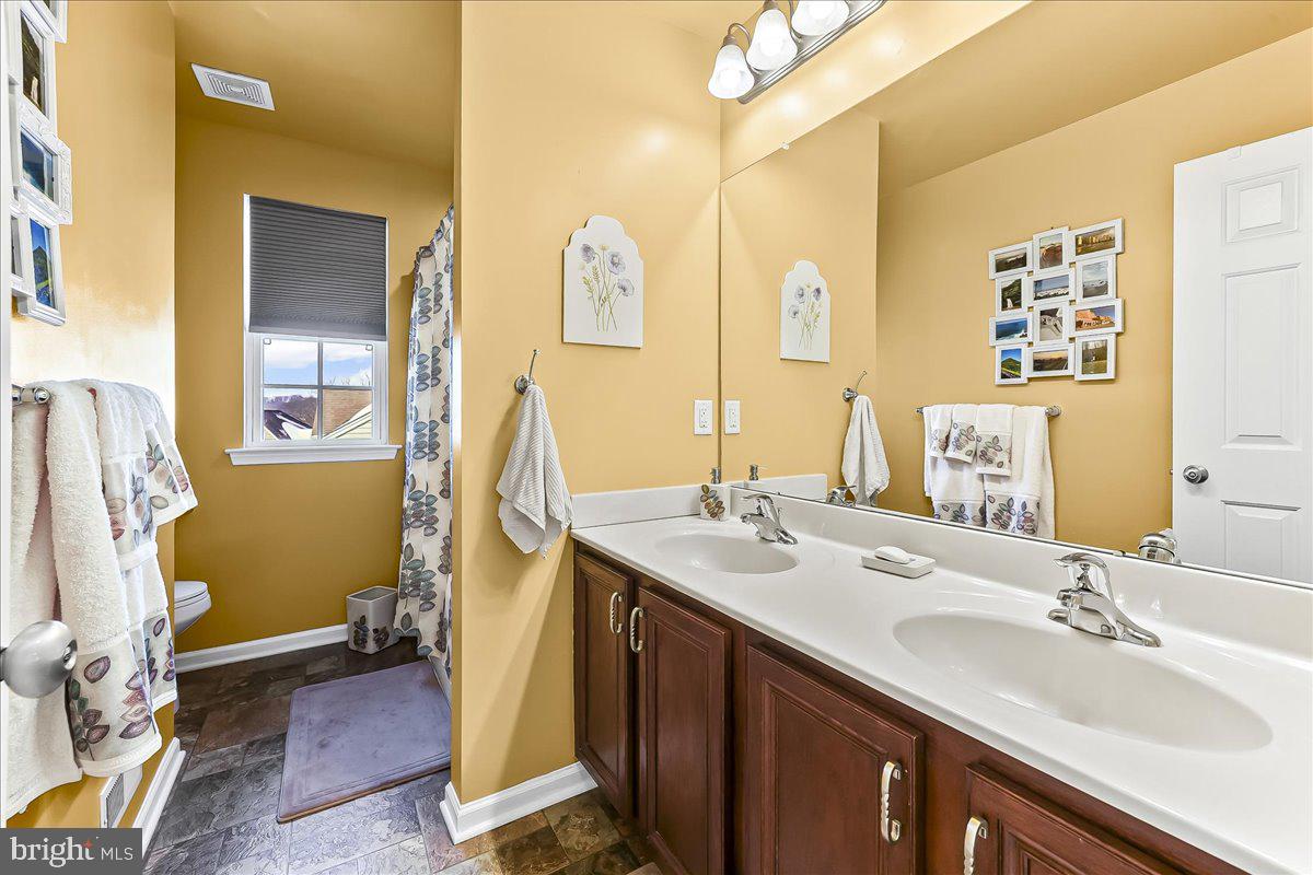 RESERVE AT BAILEY ST - Residential