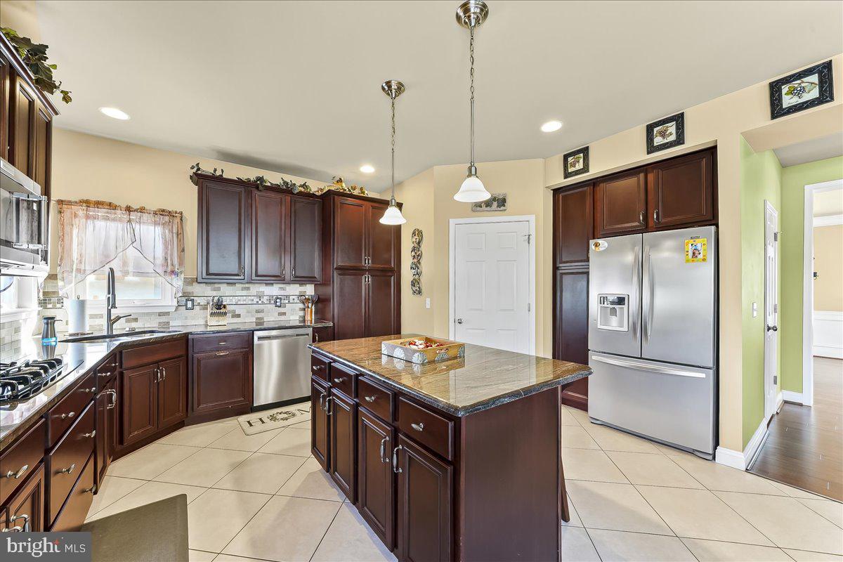 RESERVE AT BAILEY ST - Residential