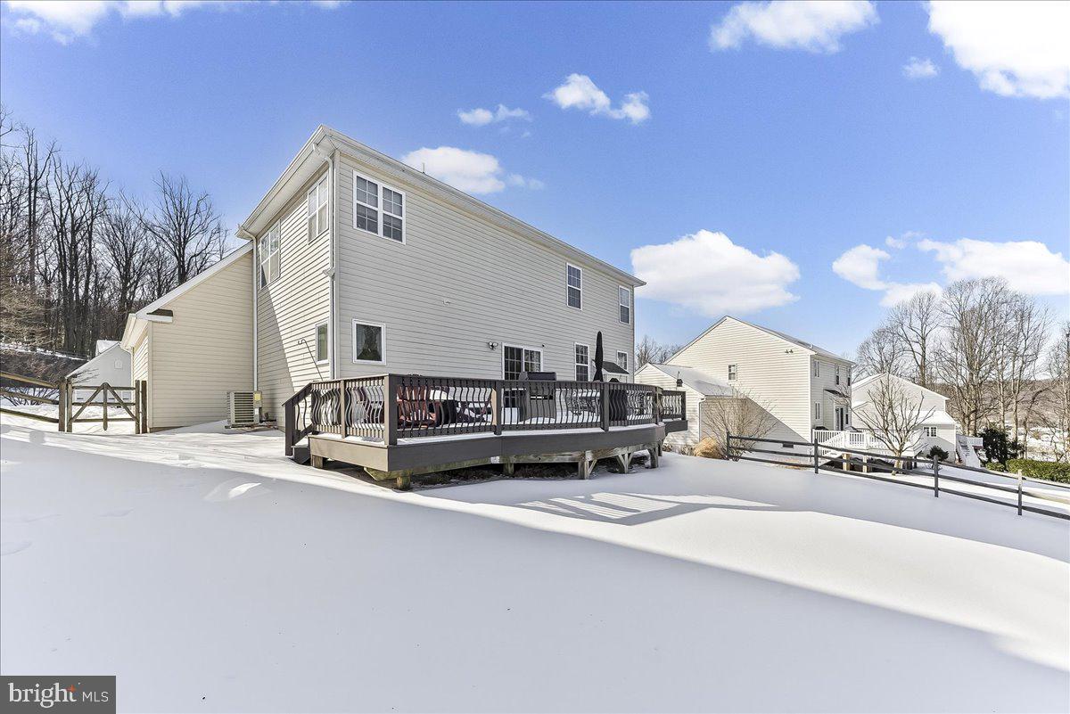 RESERVE AT BAILEY ST - Residential