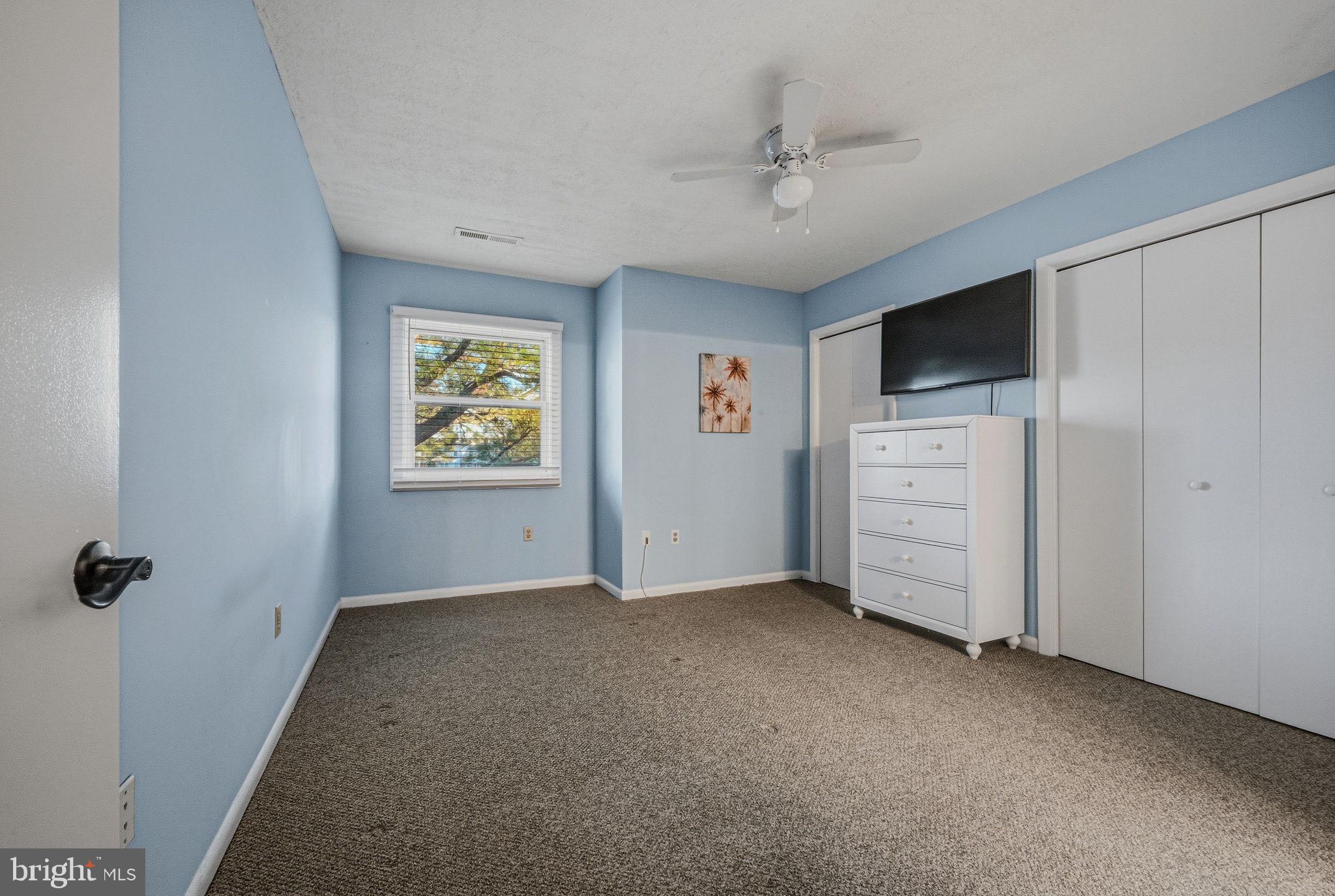 MALLARD LAKES - Residential