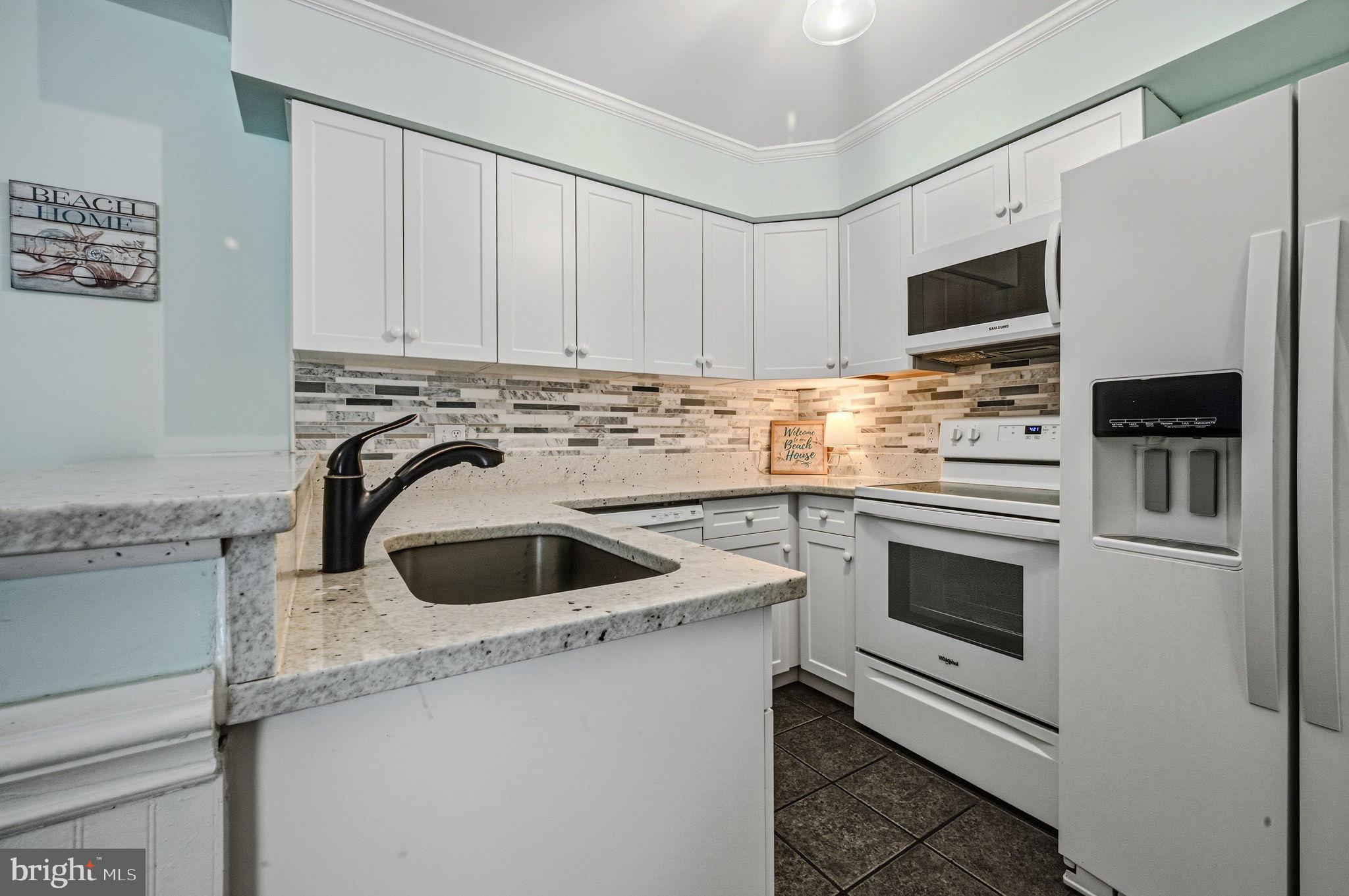 MALLARD LAKES - Residential