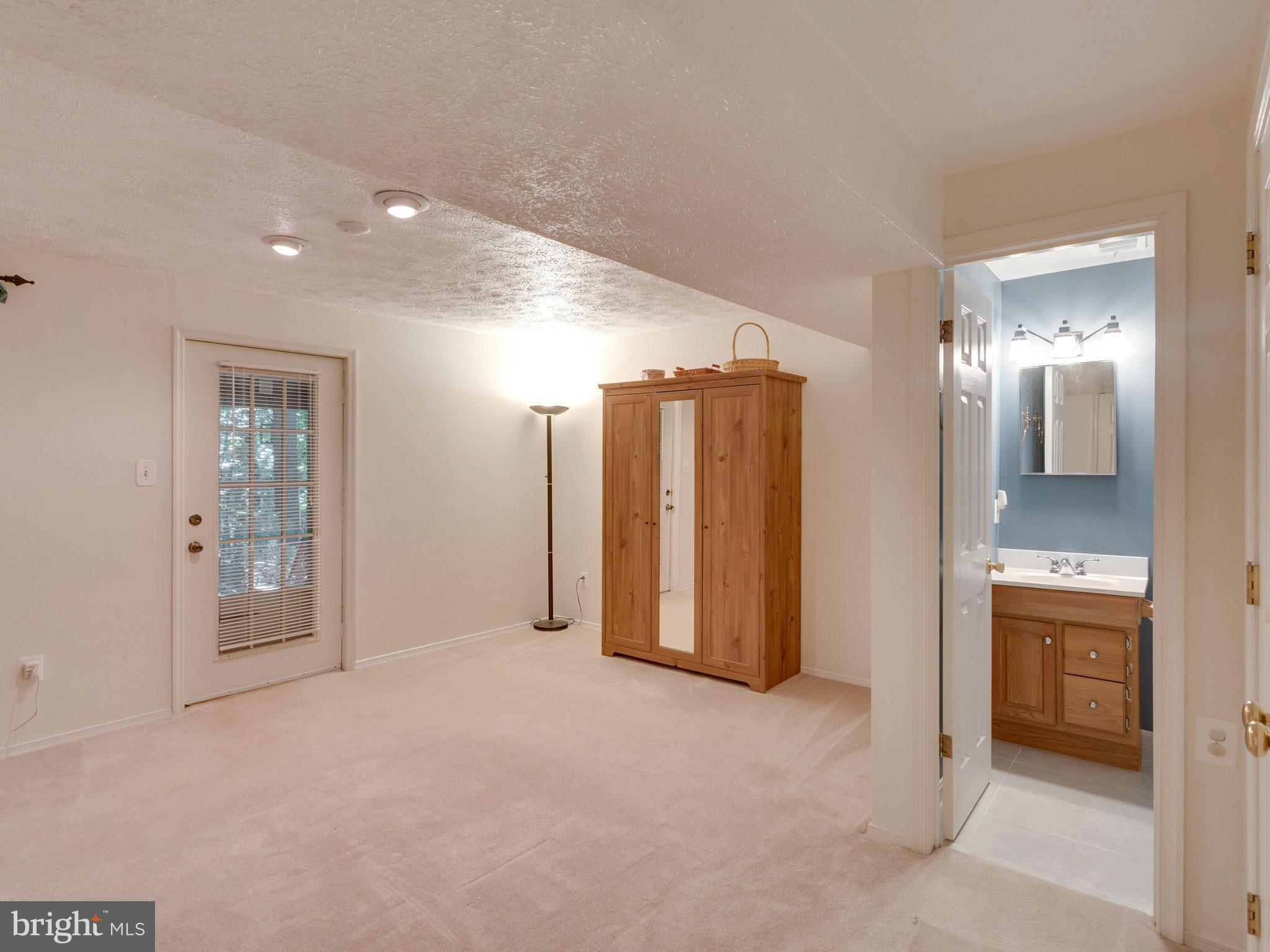 MONTCLAIR - Residential