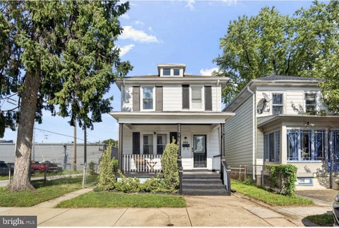 Photo of 325 Lexington Street, YORK, PA 17403 (MLS # PAYK2110654)