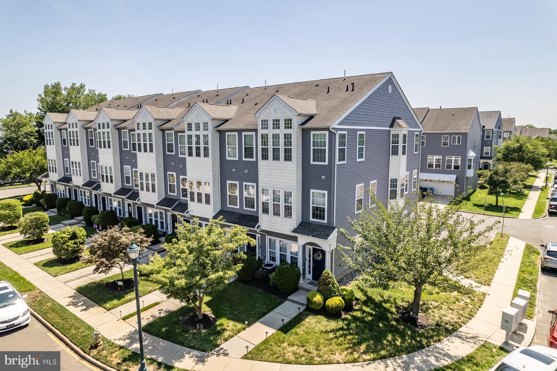 3 FOX COURT