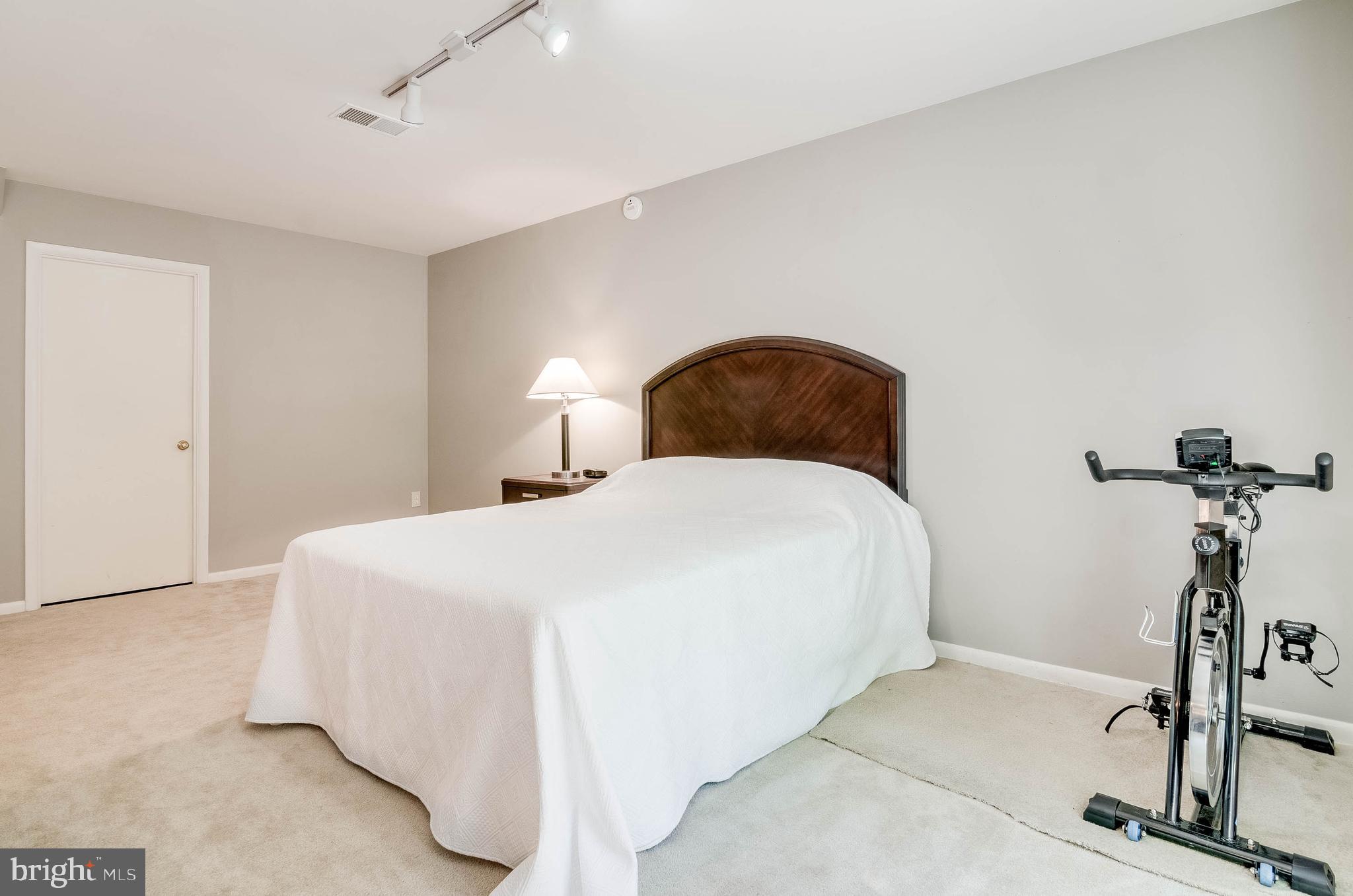 SADDLER OAKS - Residential