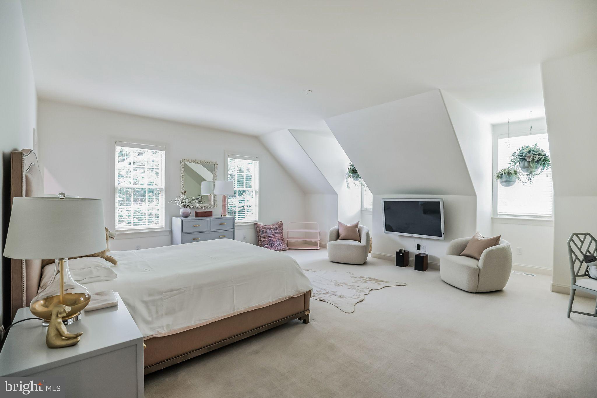 BROOKE FARM - Residential