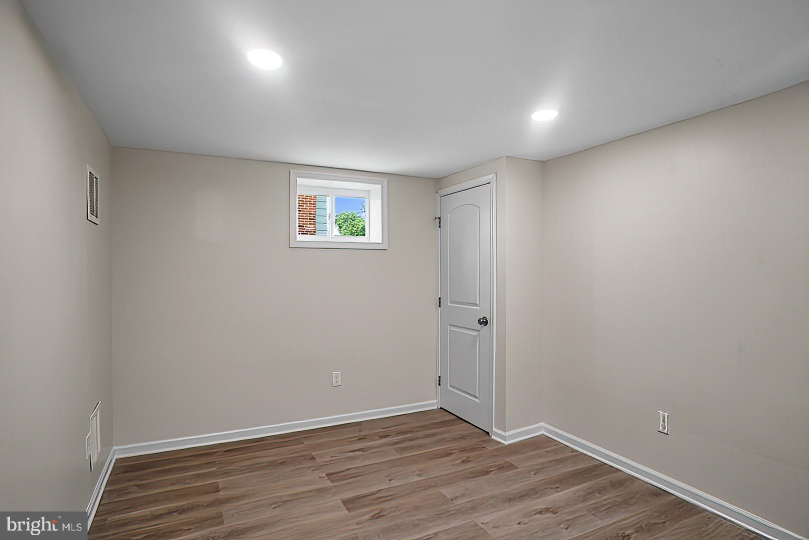 MILFORD GARDENS - Residential