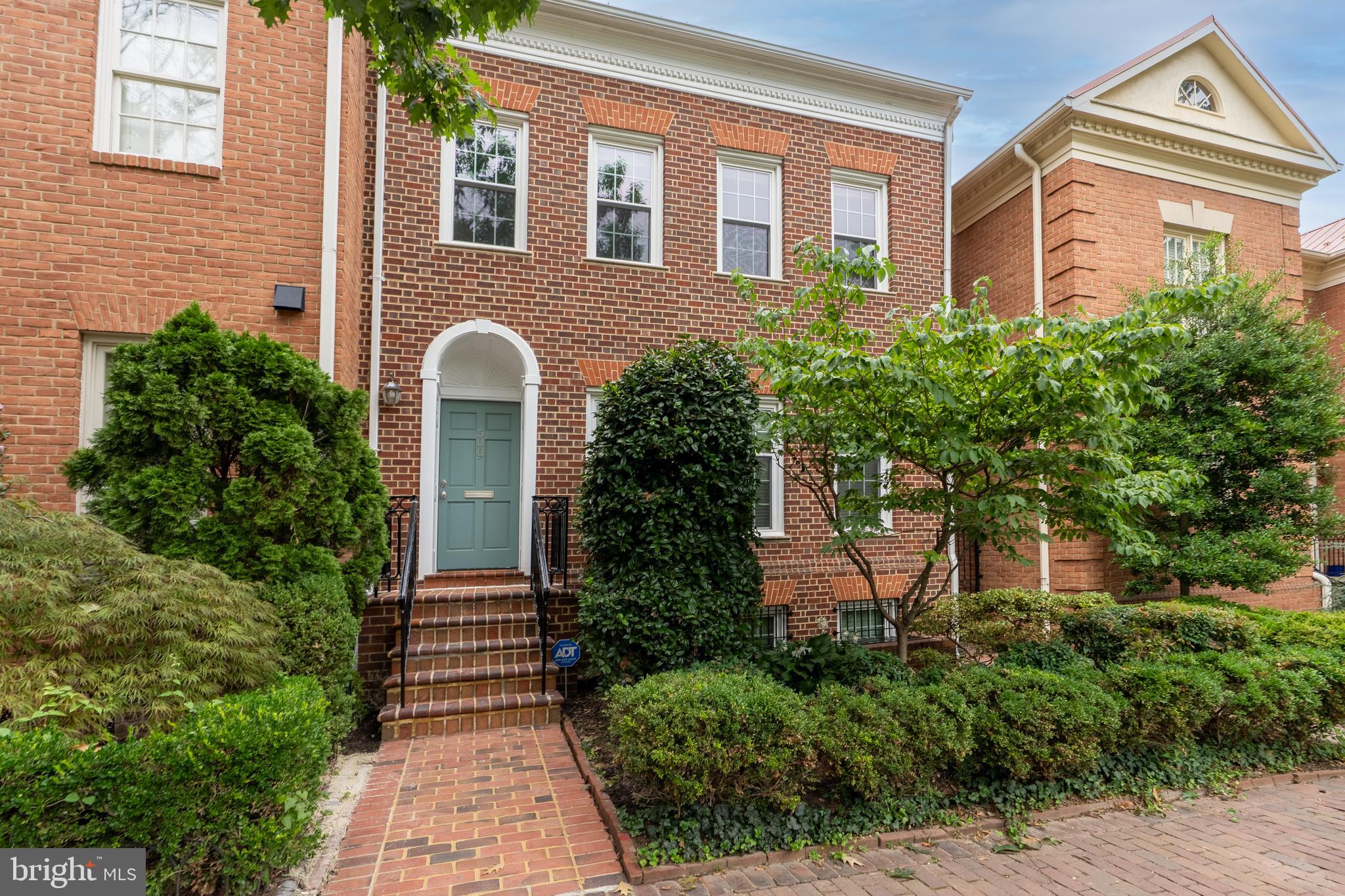 BULFINCH SQUARE - Residential