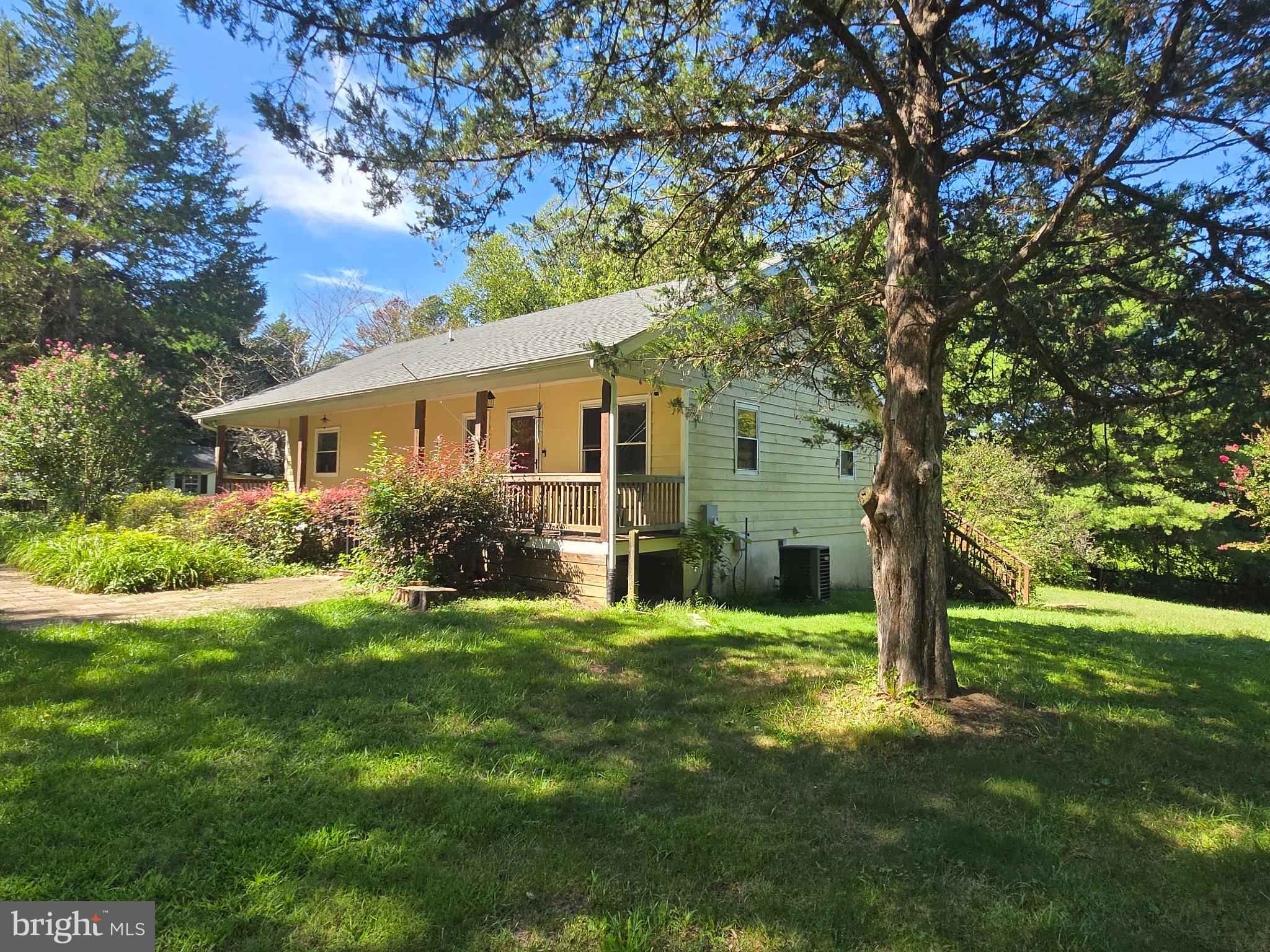 5900 BRADLEY LANE