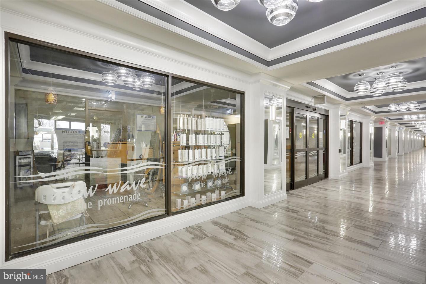 PROMENADE TOWERS - Residential