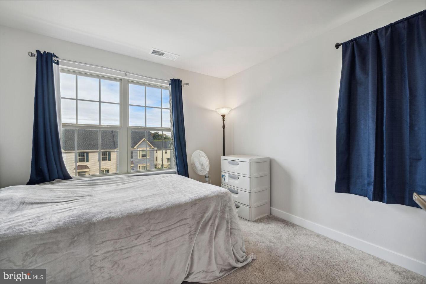 LAKE LINGANORE - Residential Lease