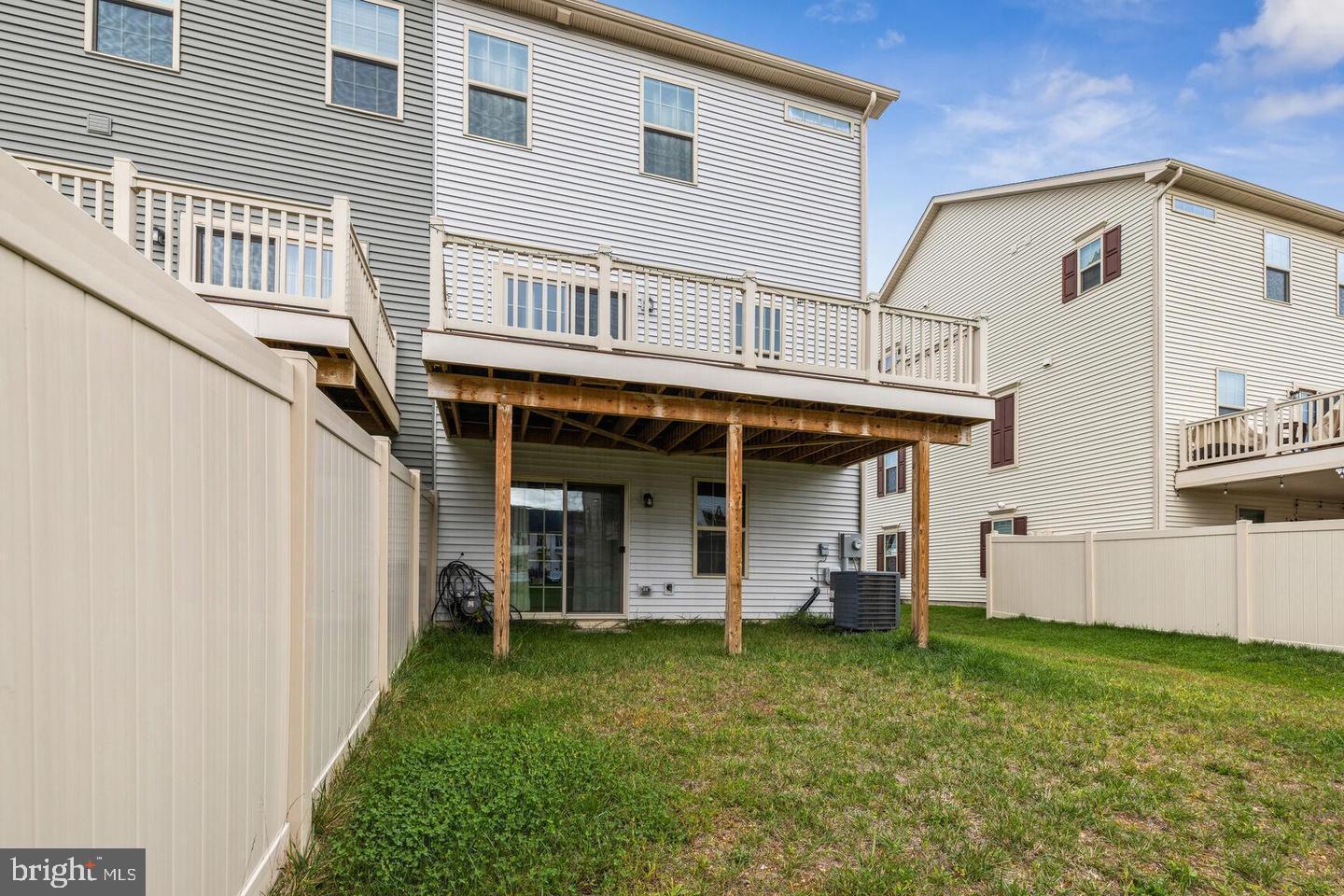 LAKE LINGANORE - Residential Lease