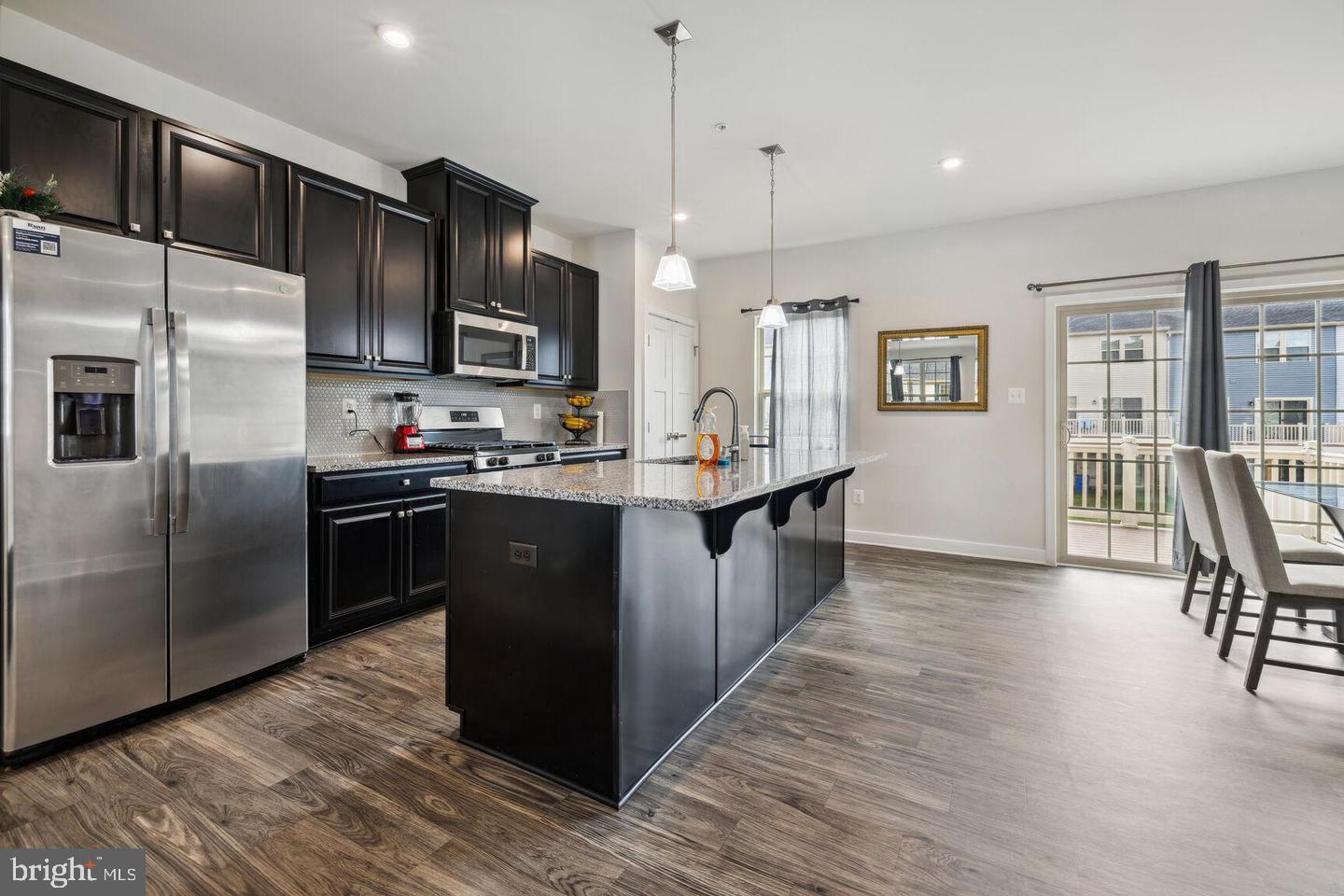 LAKE LINGANORE - Residential Lease