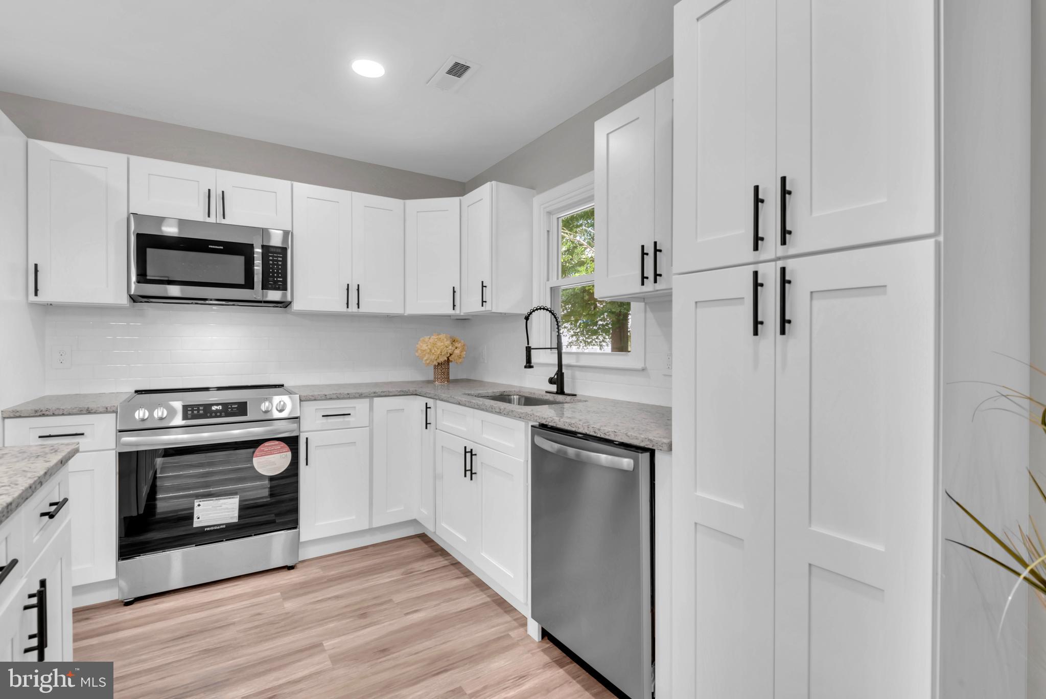 BAY CITY - Residential