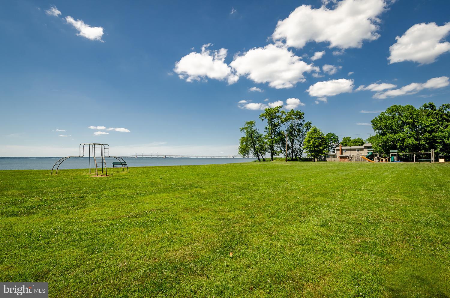 BAY CITY - Residential