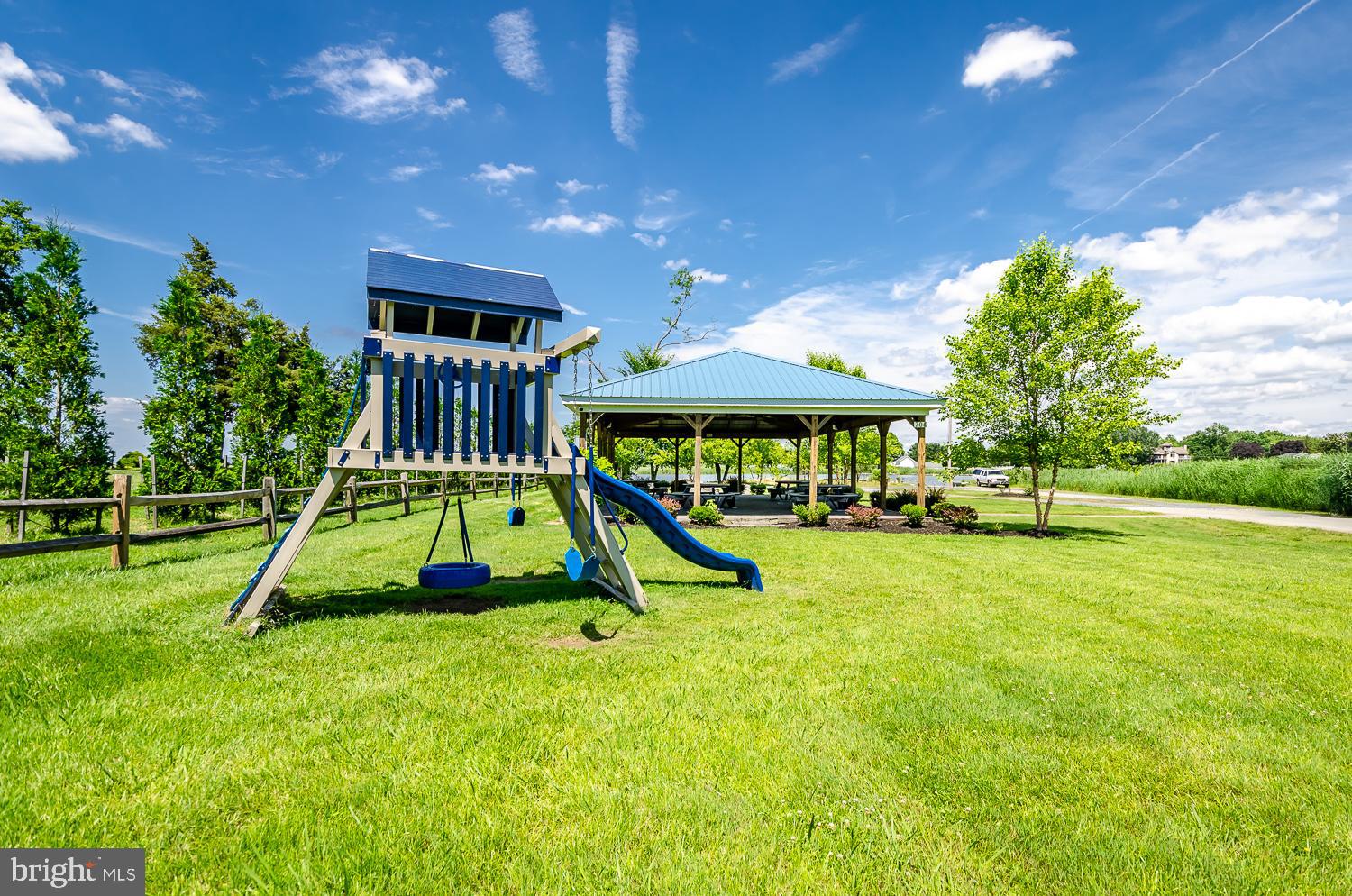 BAY CITY - Residential