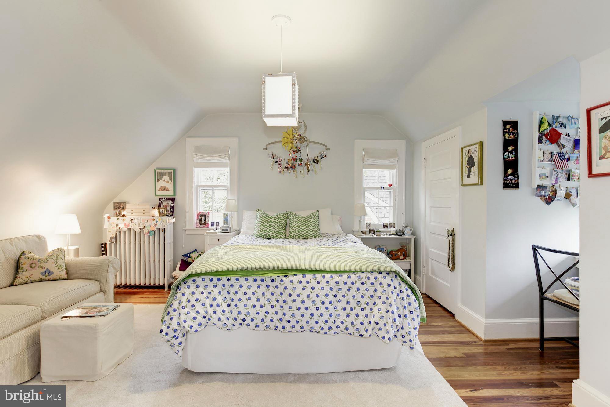 CHEVY CHASE - Residential