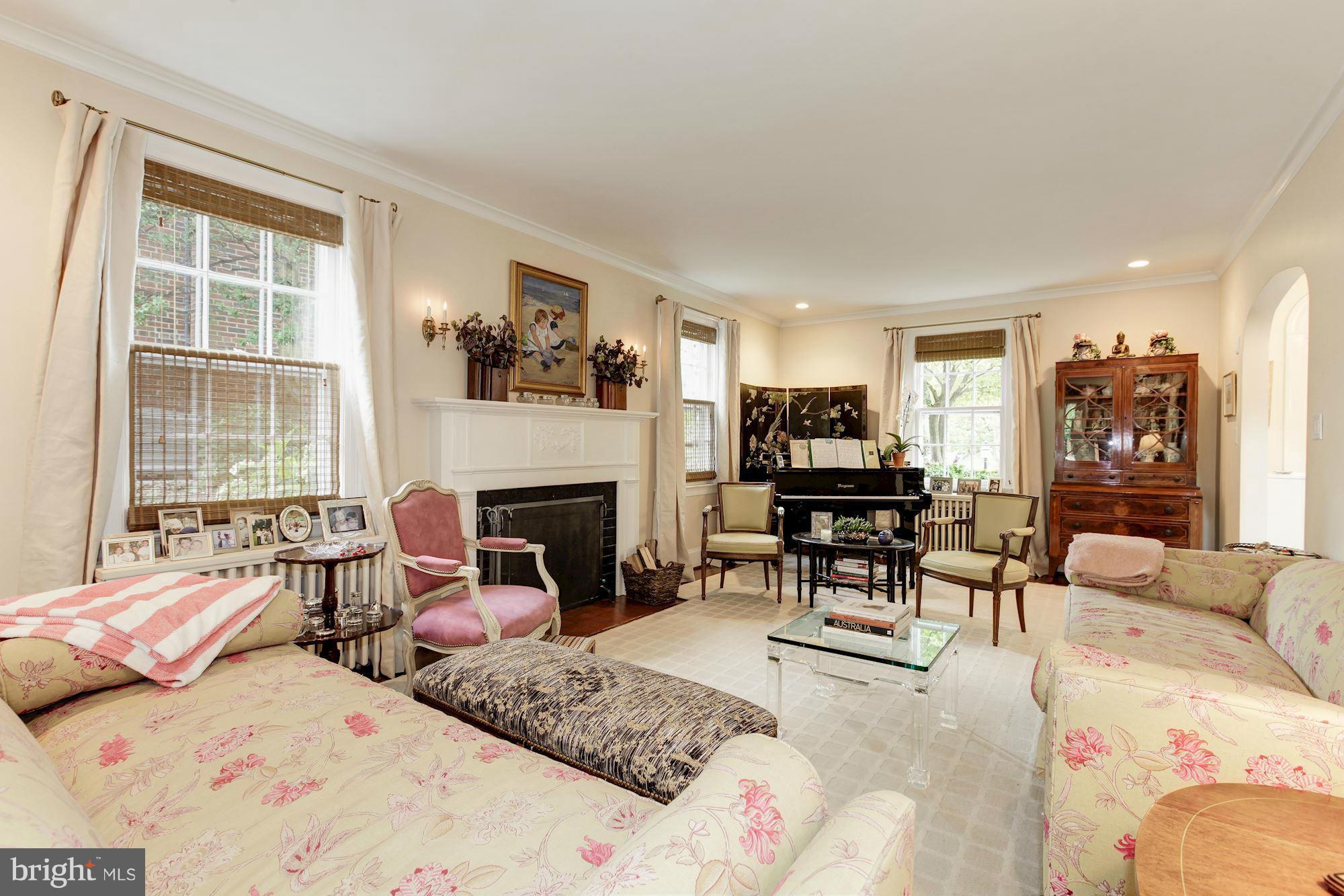 CHEVY CHASE - Residential