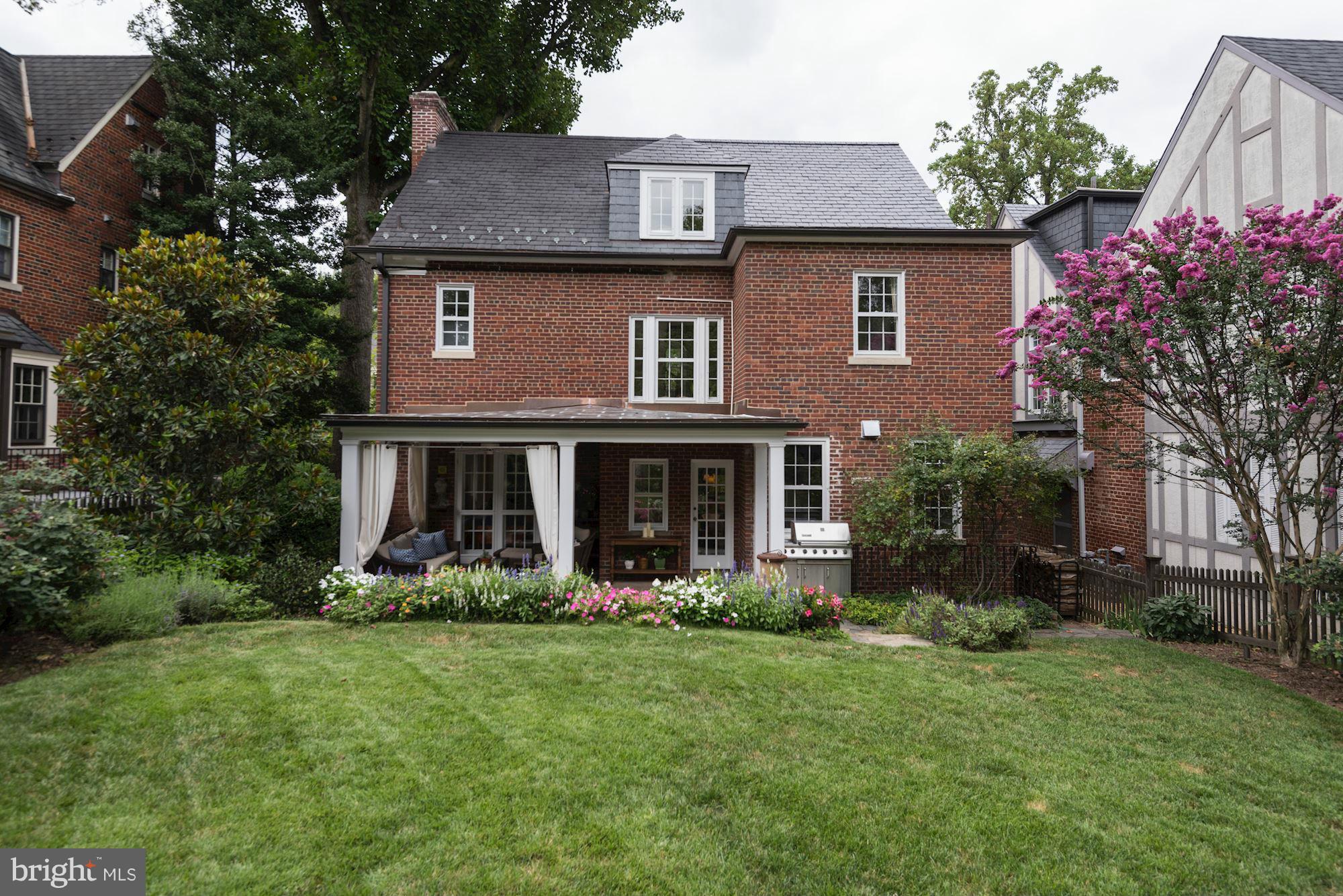 CHEVY CHASE - Residential