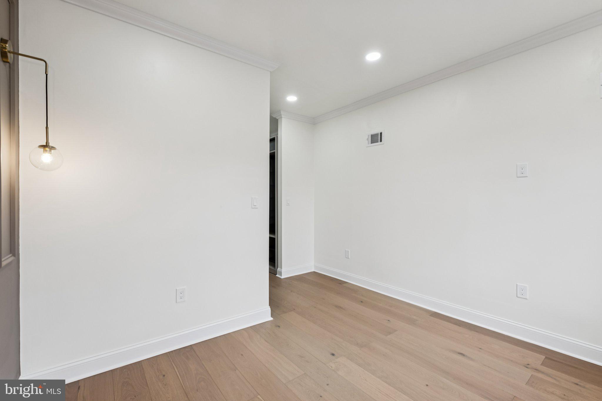 PASSYUNK SQUARE - Residential