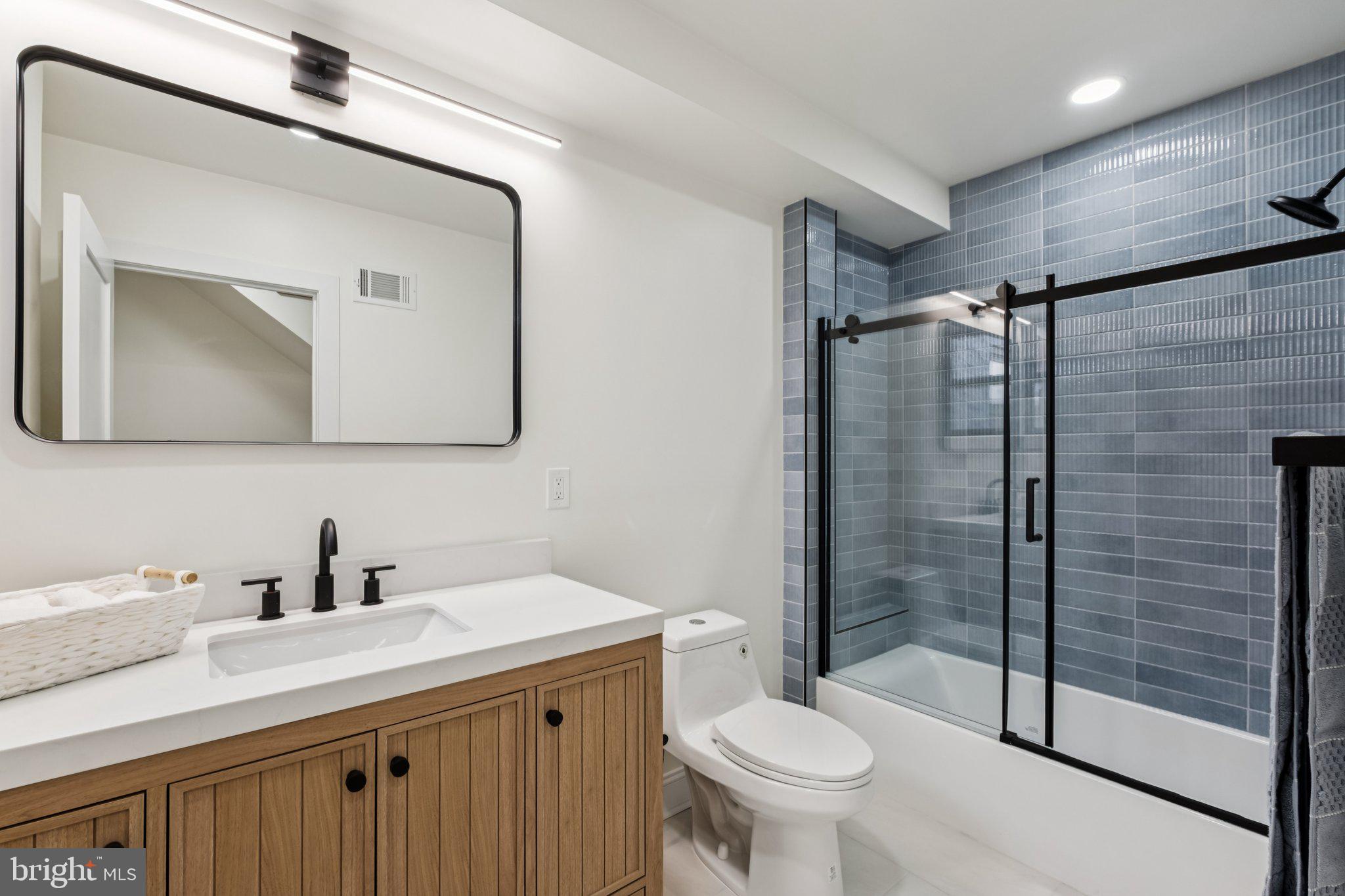 PASSYUNK SQUARE - Residential