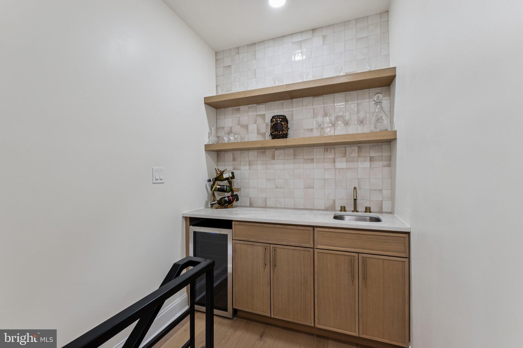 PASSYUNK SQUARE - Residential