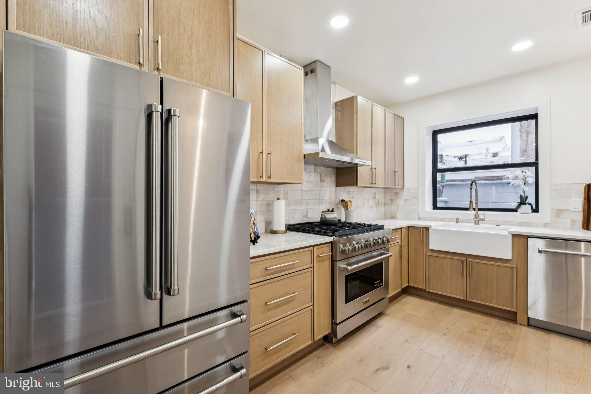 PASSYUNK SQUARE - Residential