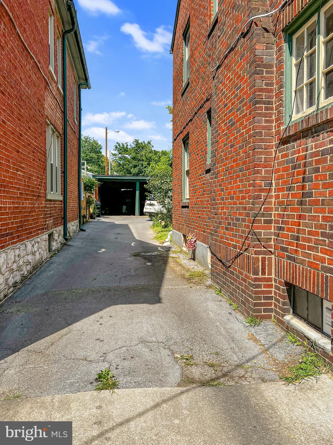 MARTINSBURG CITY - Residential