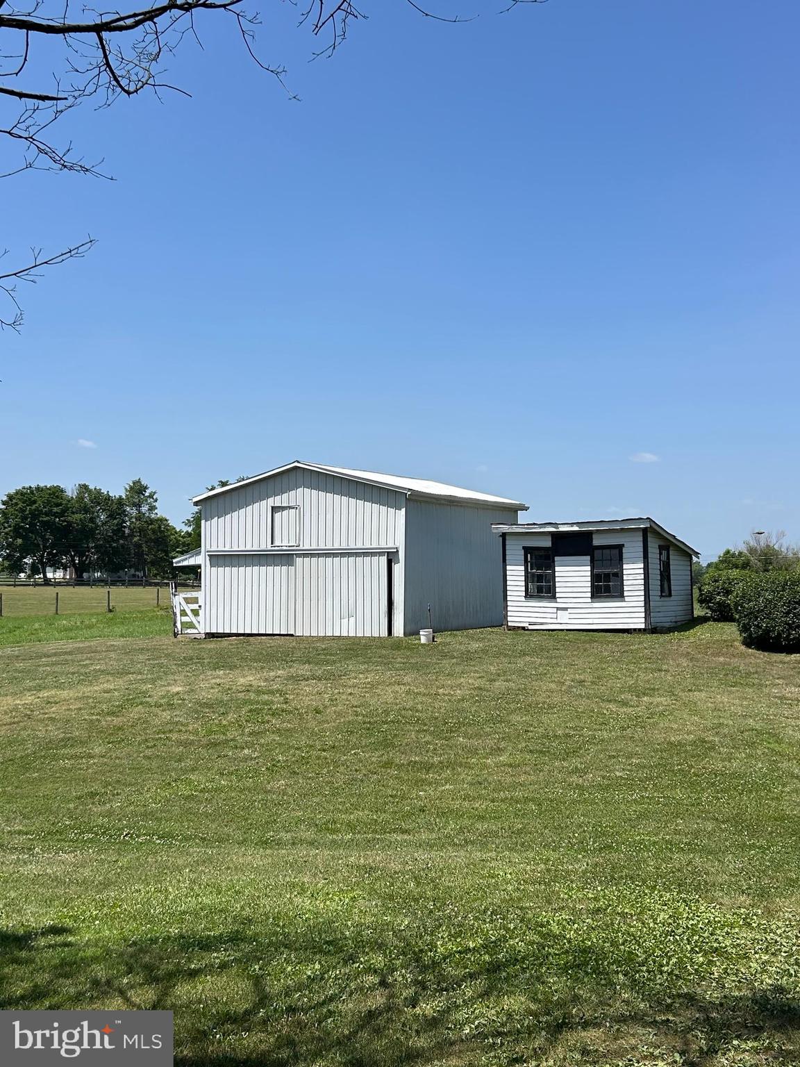 8221 STONE BRIDGE ROAD