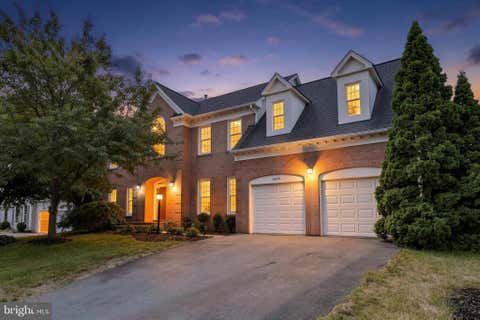 Photo of 43478 Golden Meadow Circle, ASHBURN, VA 20147 (MLS # VALO2133554)