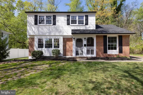 127 Parkview Road, Stratford, NJ MLS: NJCD2090962