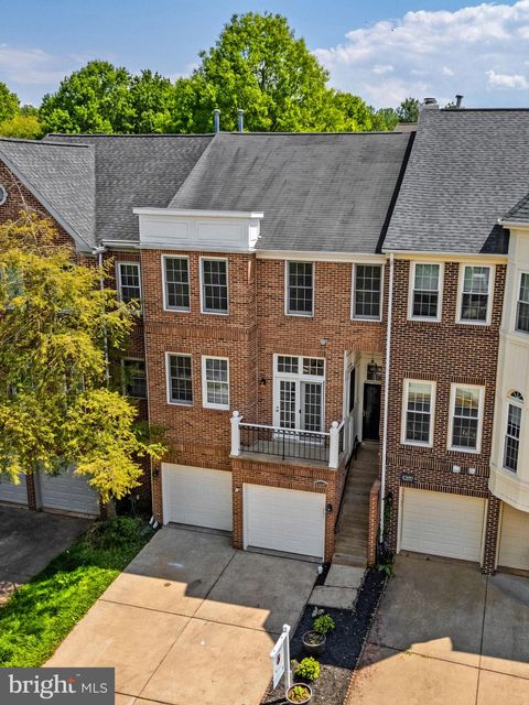 Photo of 47697 Whirlpool Square, STERLING, VA 20165 (MLS # VALO2120782)